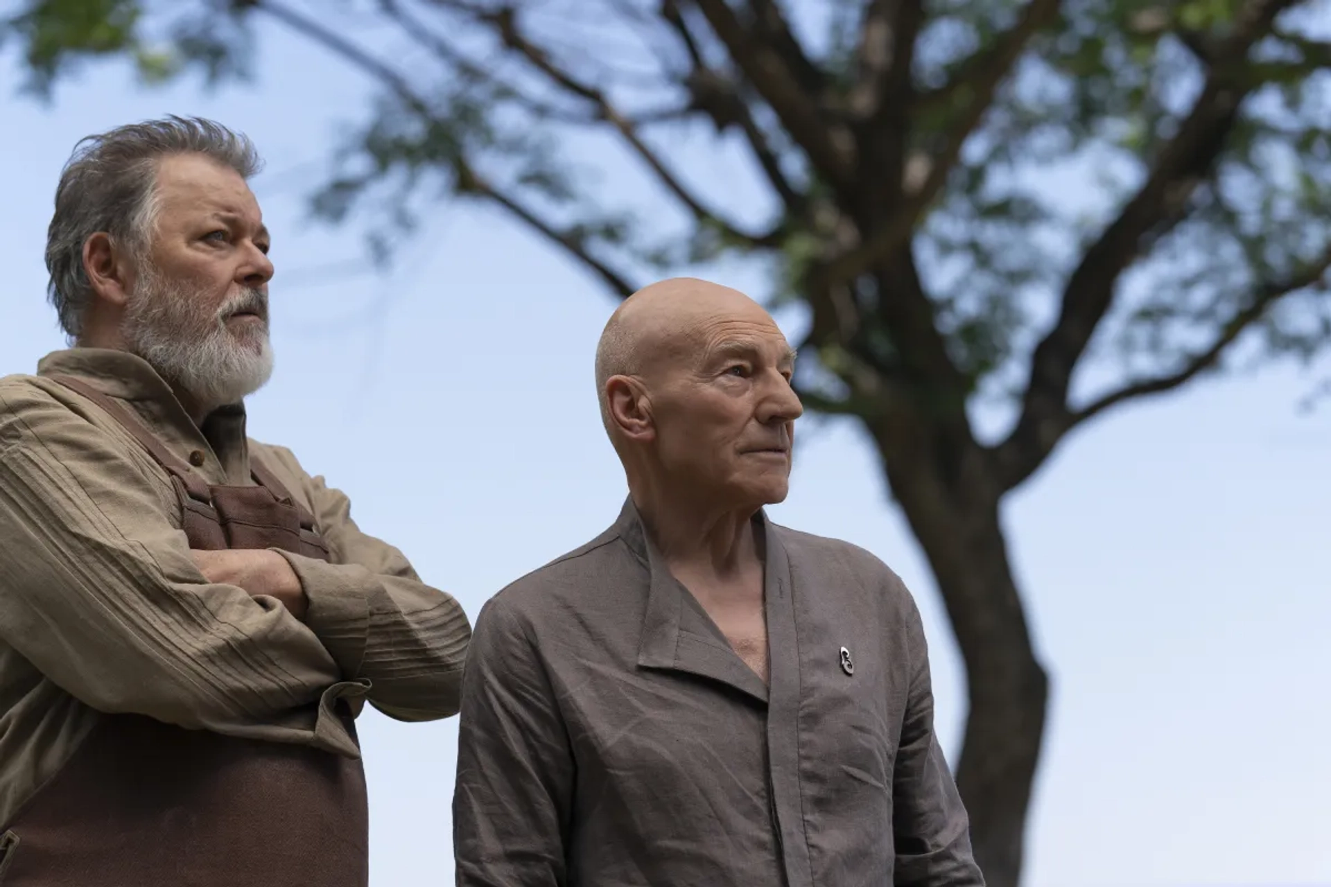 Jonathan Frakes and Patrick Stewart in Star Trek: Picard (2020)