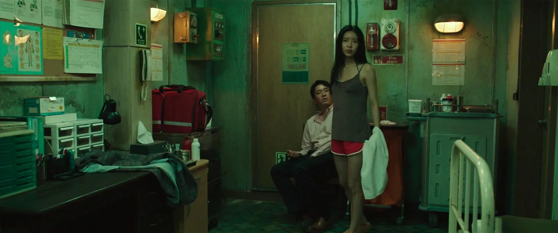 Ji Yoon Hong in Project Wolf Hunting (2022)