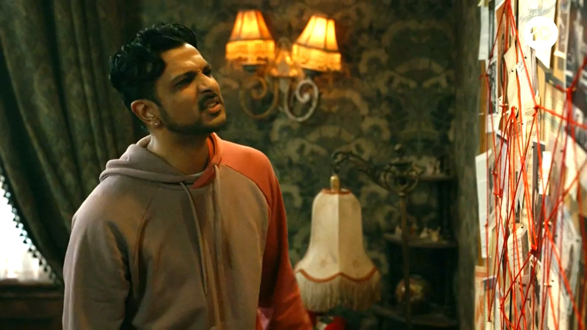 Utkarsh Ambudkar in Ghosts (2021)