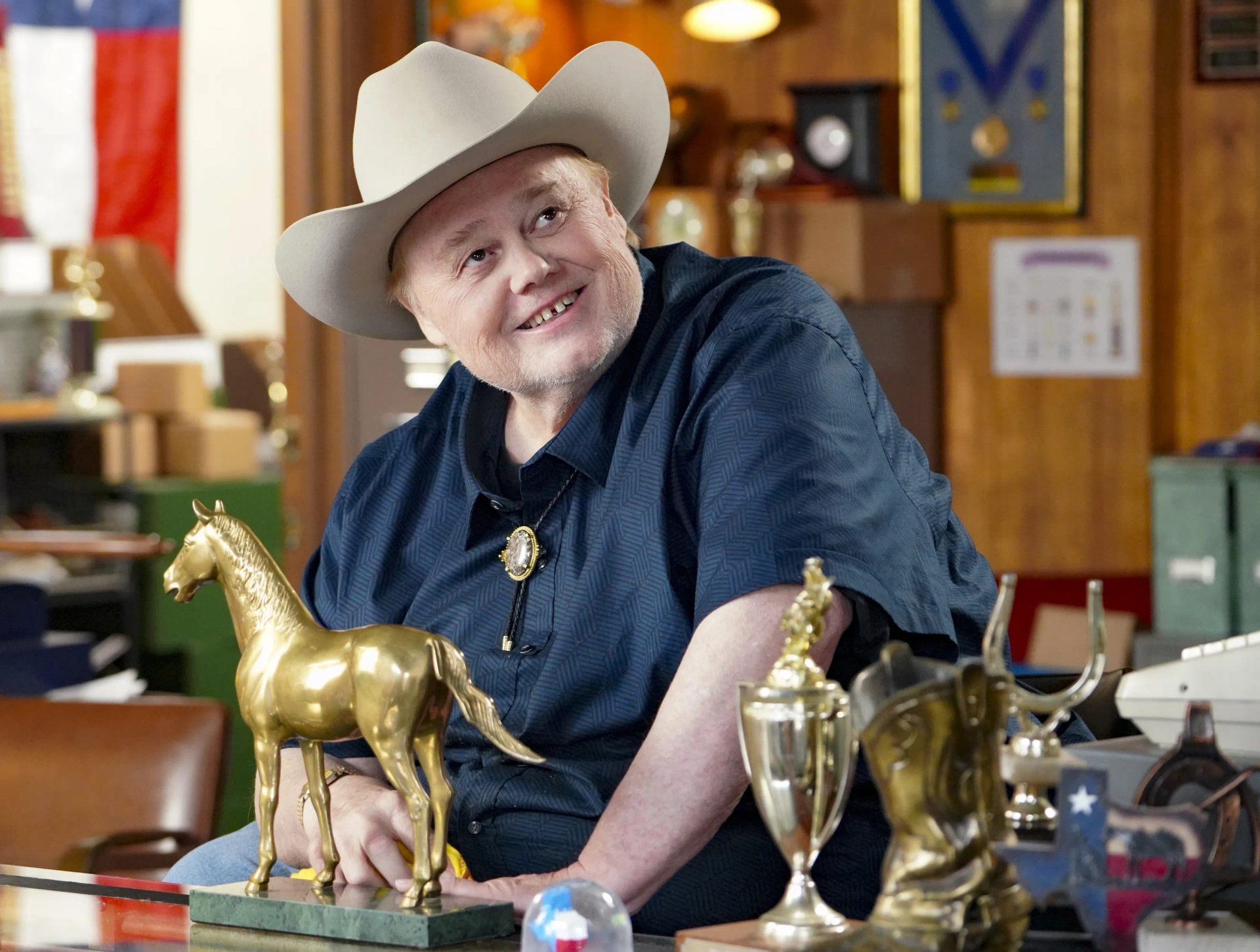 Louie Anderson at an event for Young Sheldon: An Academic Crime and a More Romantic Taco Bell (2020)