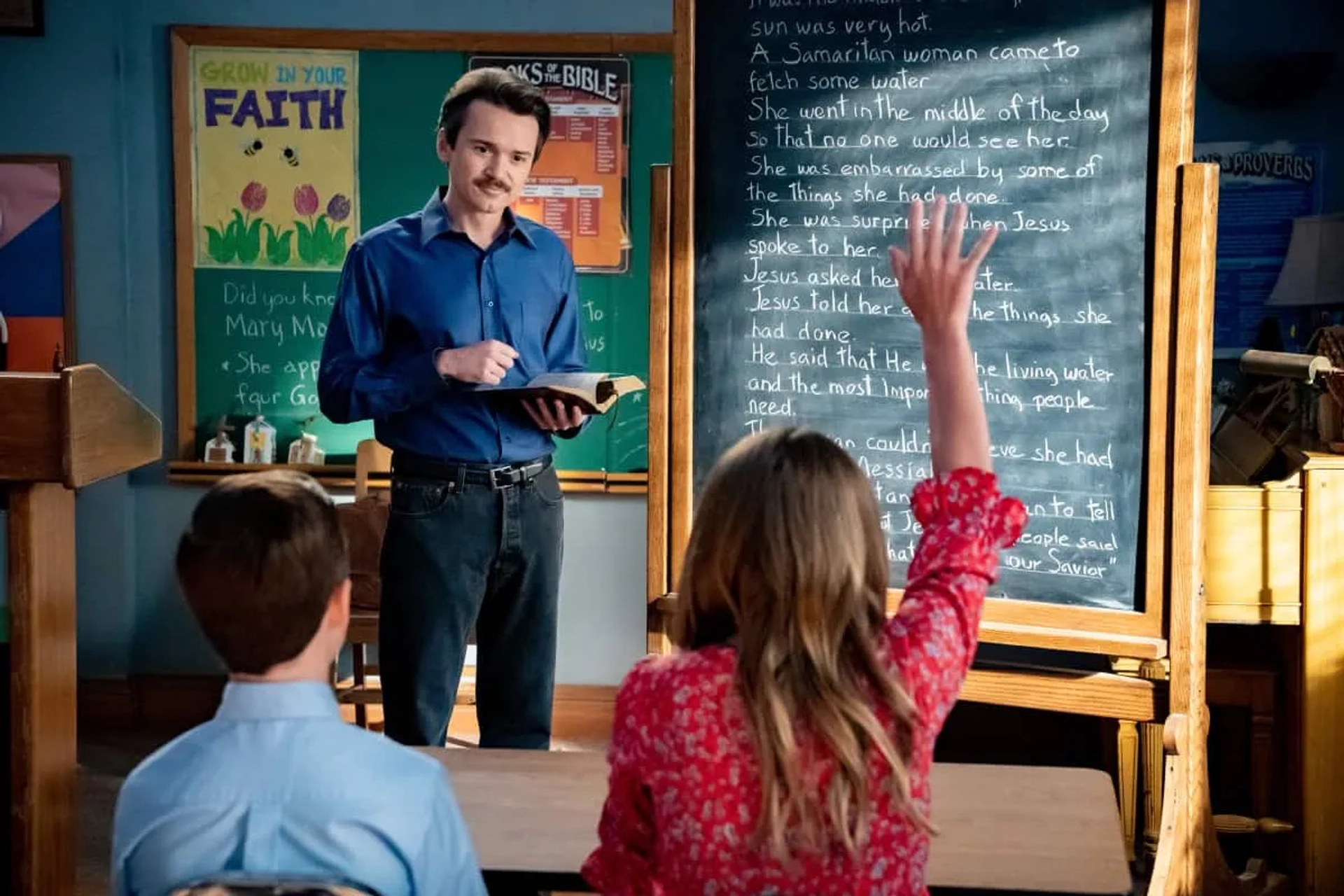 Dan Byrd in Young Sheldon: Money Laundering and a Cascade of Hormones (2021)