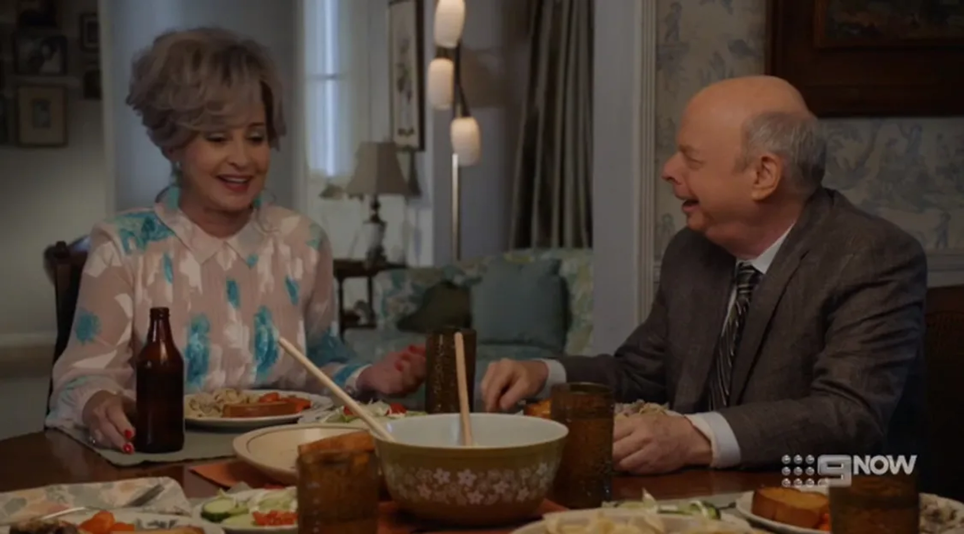 Annie Potts and Wallace Shawn in Young Sheldon: A Pineapple and the Bosom of Male Friendship (2019)