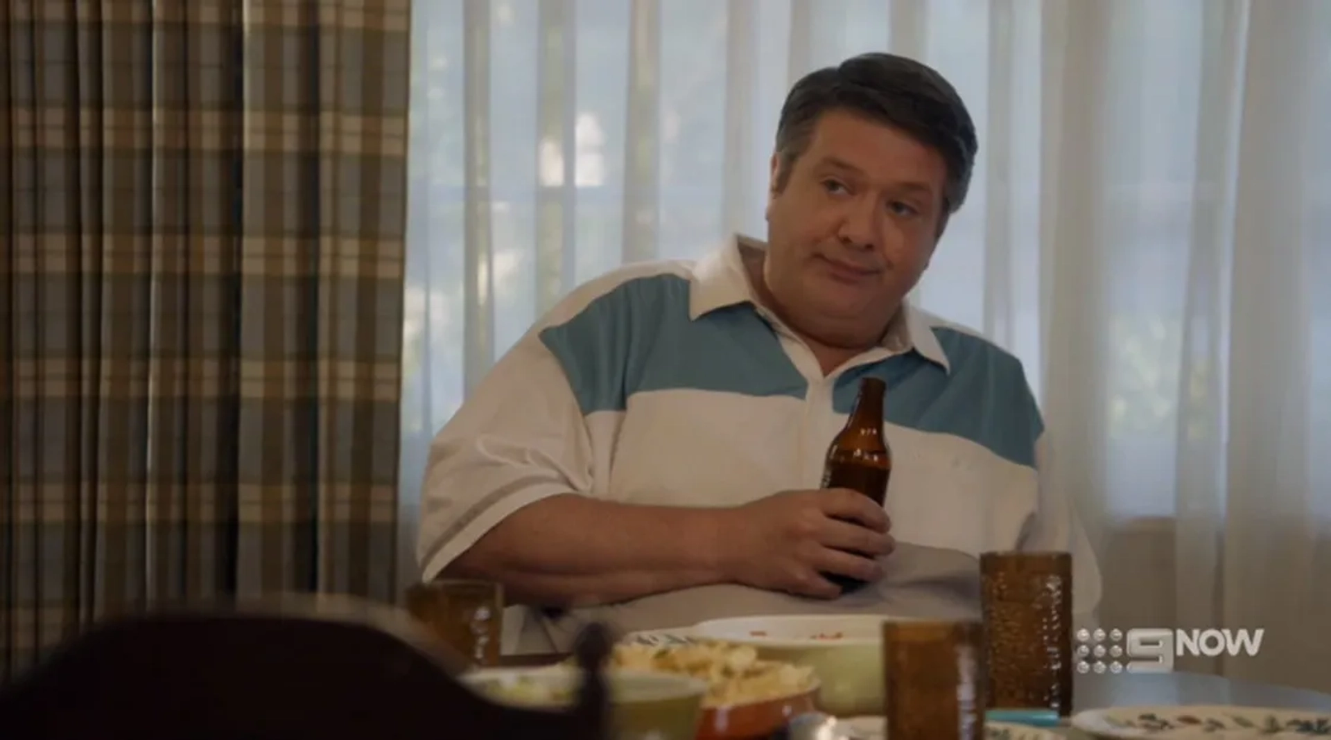 Lance Barber in Young Sheldon: A Pineapple and the Bosom of Male Friendship (2019)