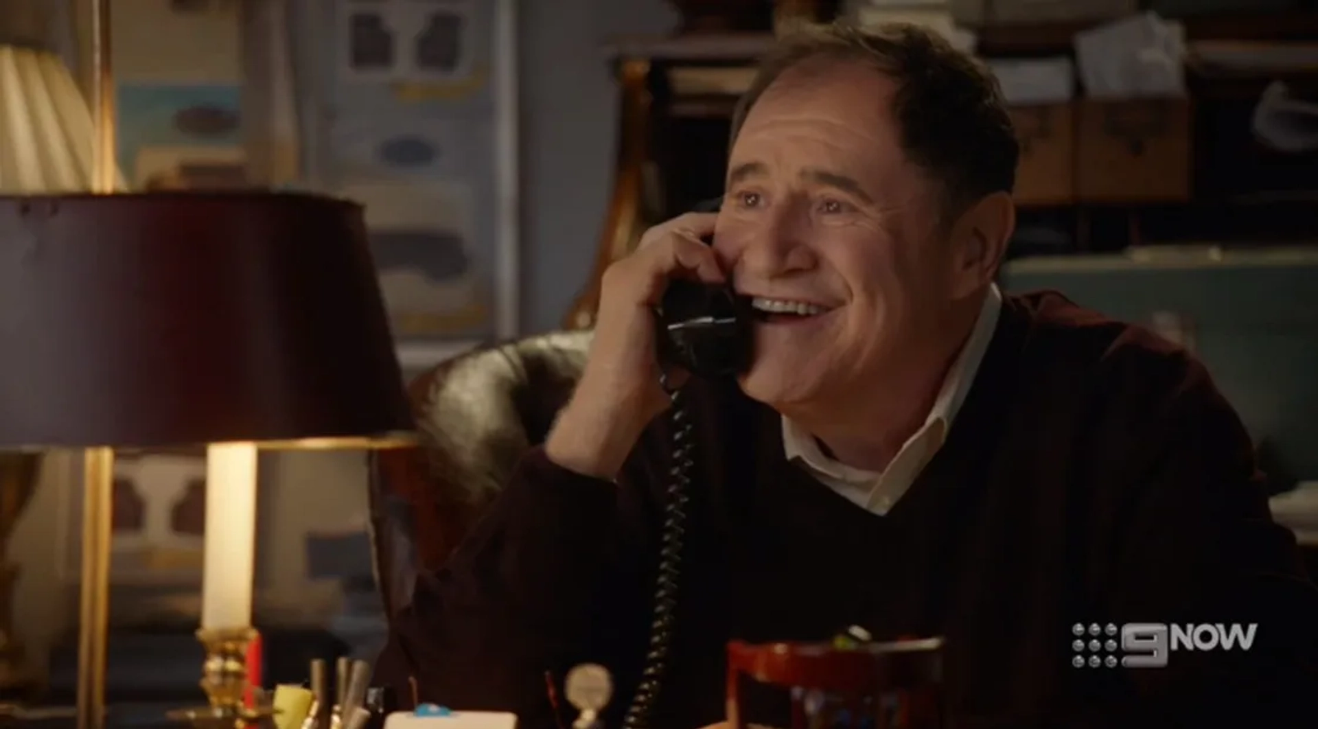 Richard Kind in Young Sheldon: A Pineapple and the Bosom of Male Friendship (2019)