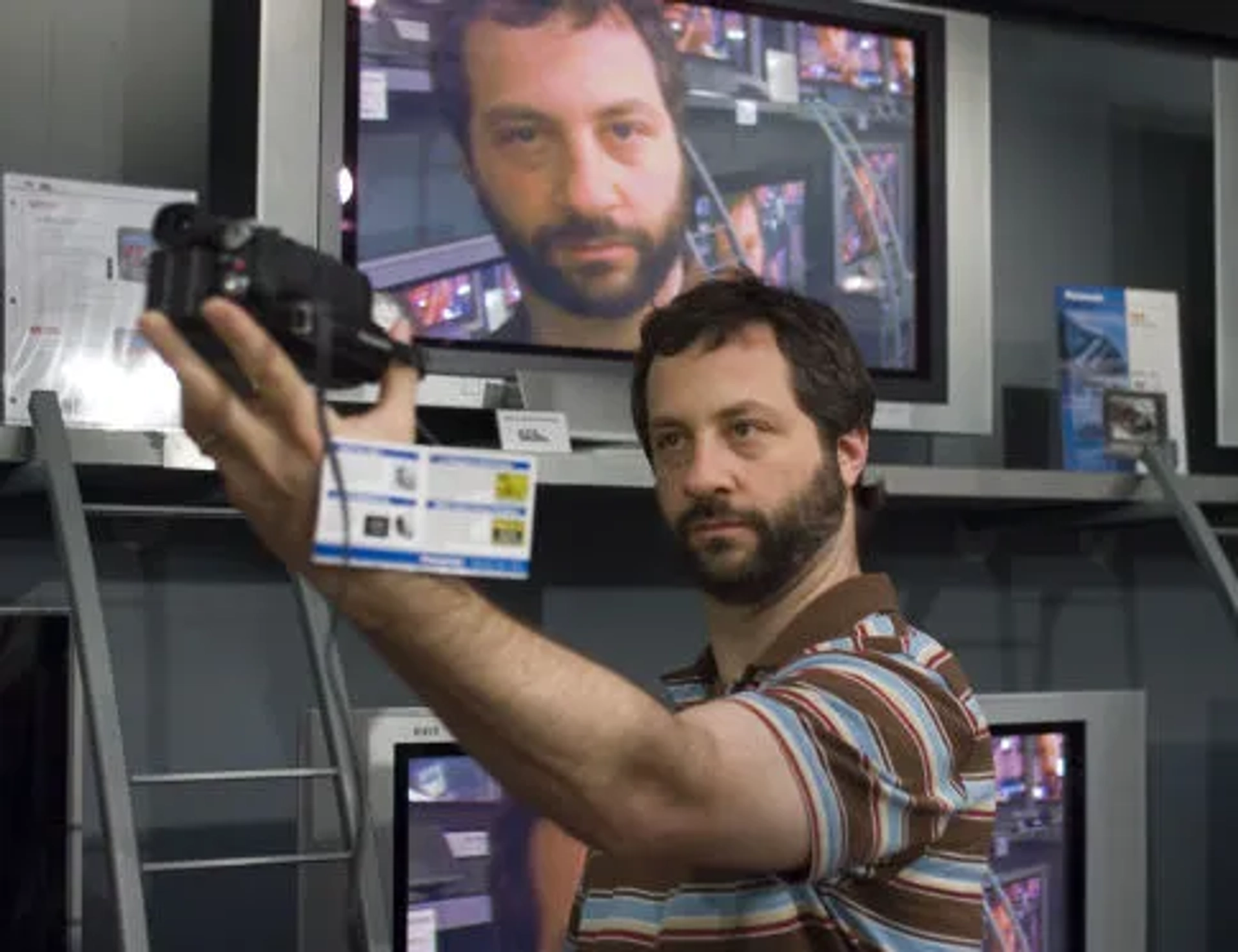 Judd Apatow in The 40-Year-Old Virgin (2005)