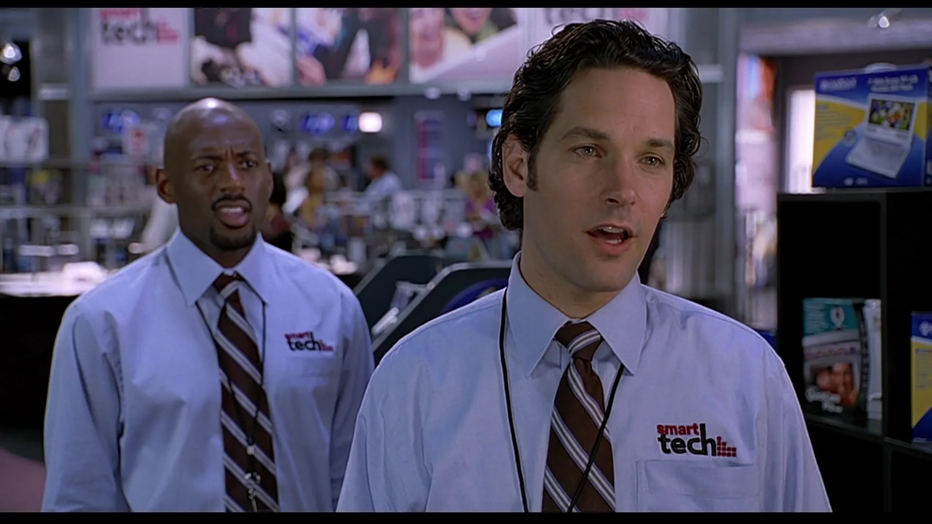 Romany Malco and Paul Rudd in The 40-Year-Old Virgin (2005)