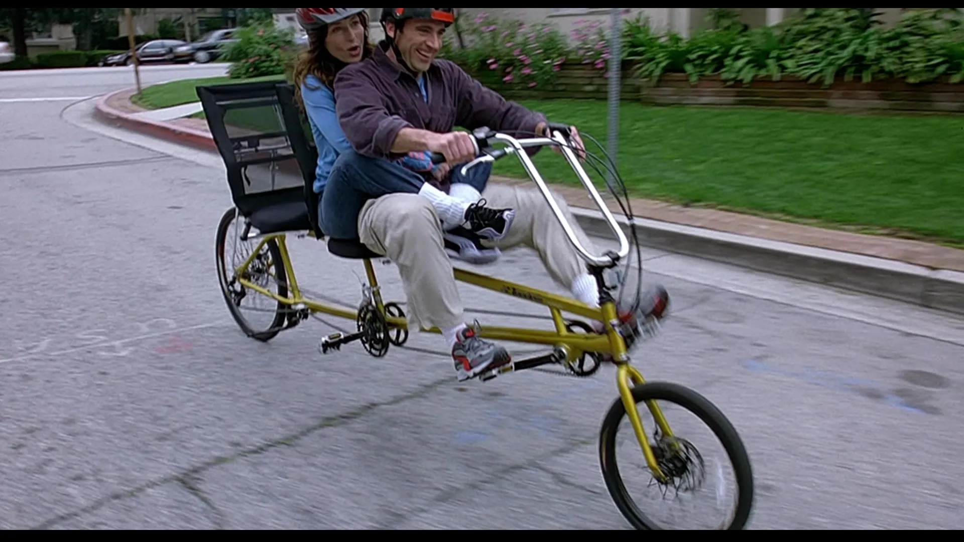 Catherine Keener and Steve Carell in The 40-Year-Old Virgin (2005)