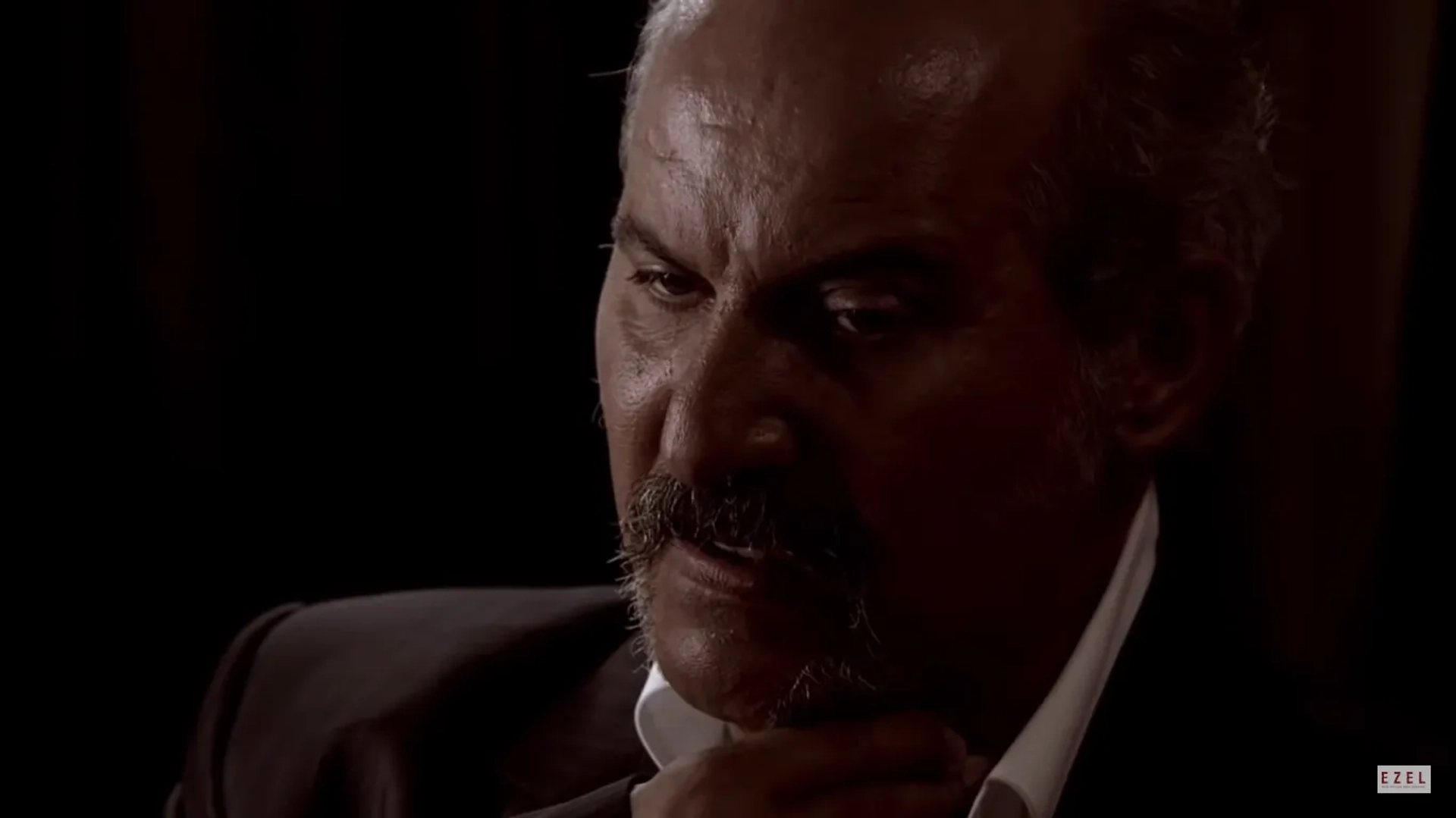 Hüseyin Soysalan in Ezel (2009)