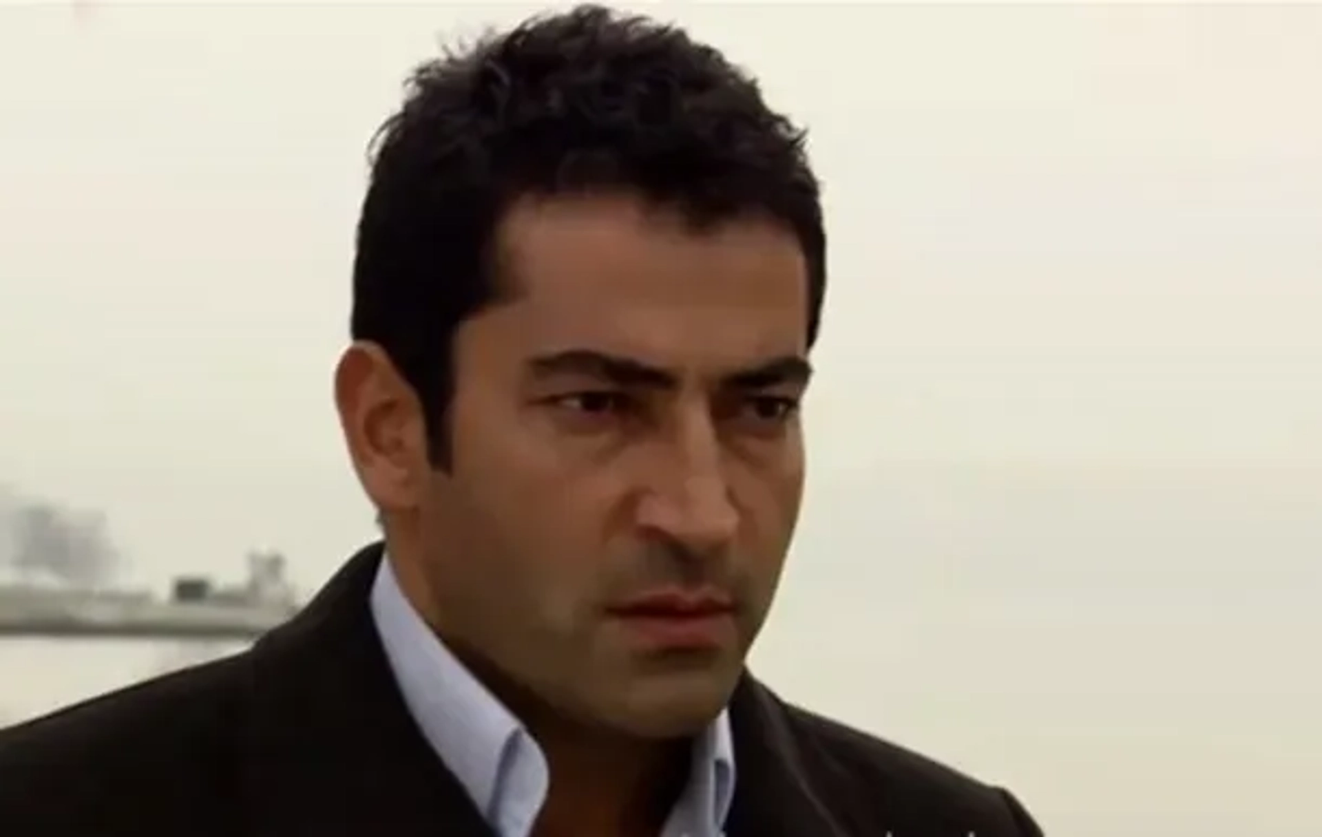 Kenan Imirzalioglu in Ezel (2009)