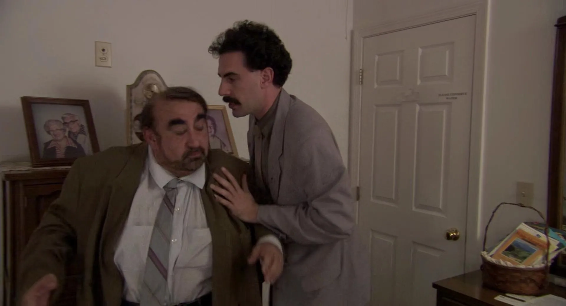 Sacha Baron Cohen and Ken Davitian in Borat (2006)