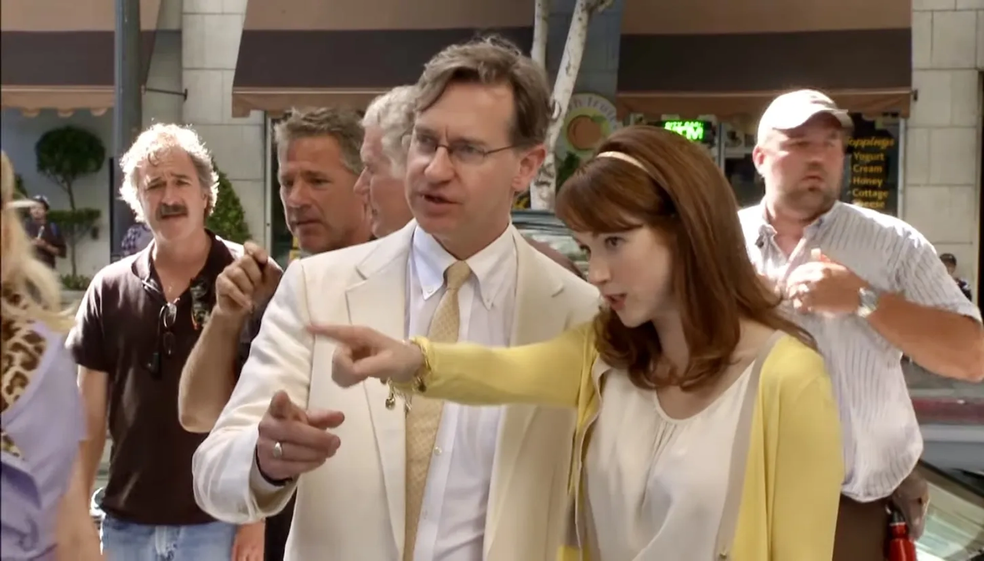 Paul Feig and Ellie Kemper in Bridesmaids (2011)