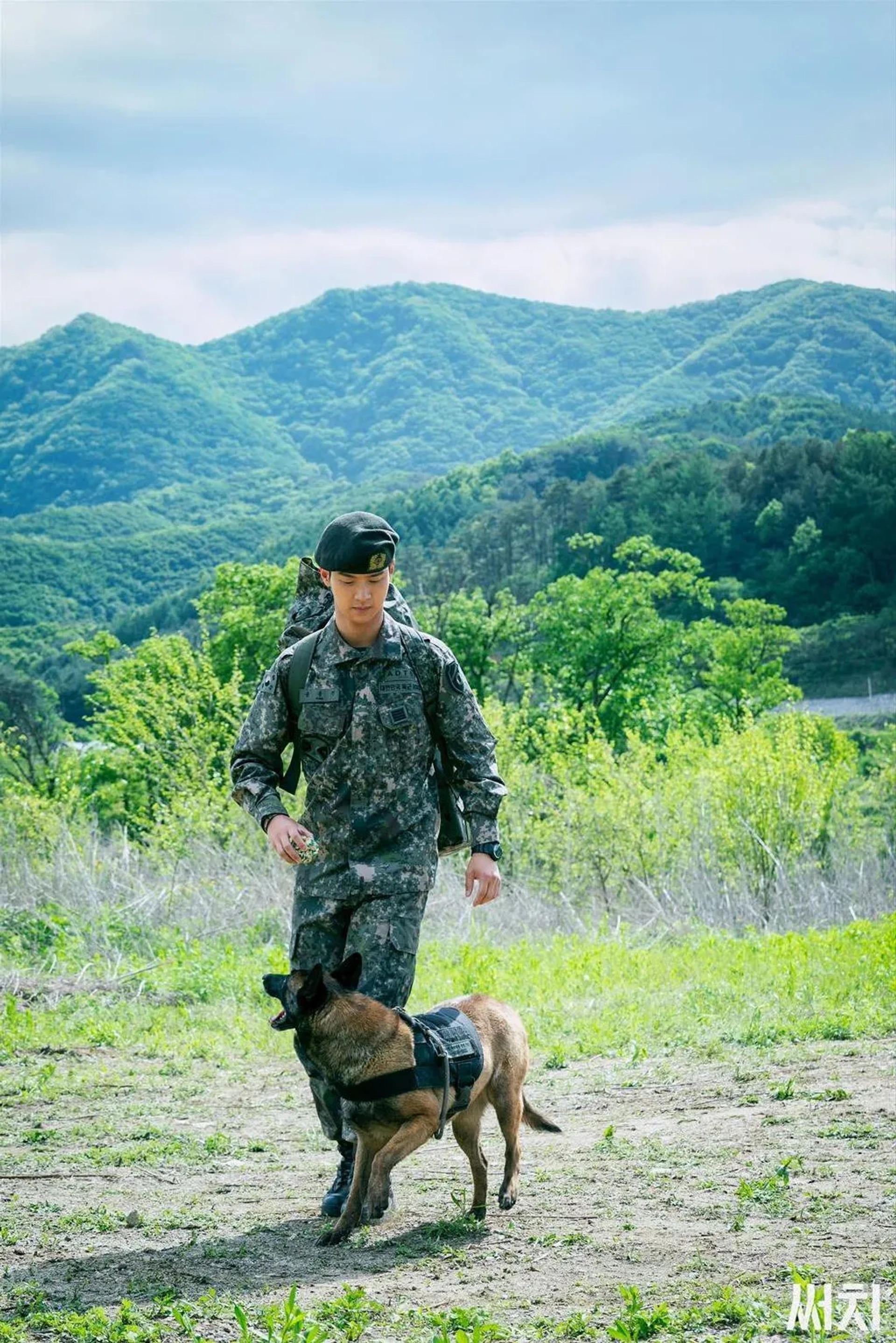 Dong-Yoon Jang in Search (2020)