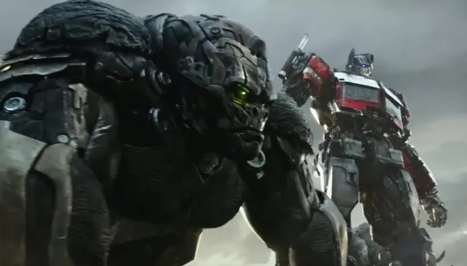 Ron Perlman and Peter Cullen in Transformers: Rise of the Beasts (2023)