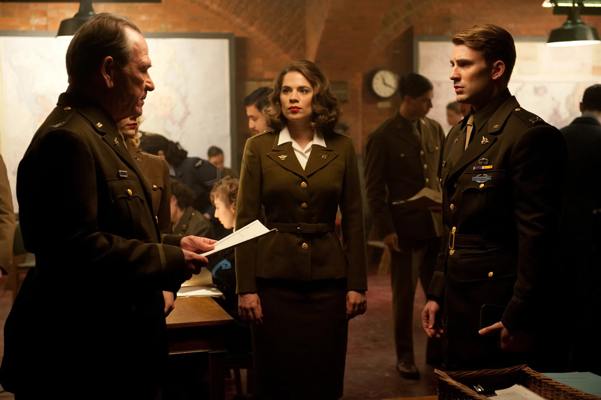 Tommy Lee Jones, Chris Evans, Natalie Dormer, and Hayley Atwell in Captain America: The First Avenger (2011)