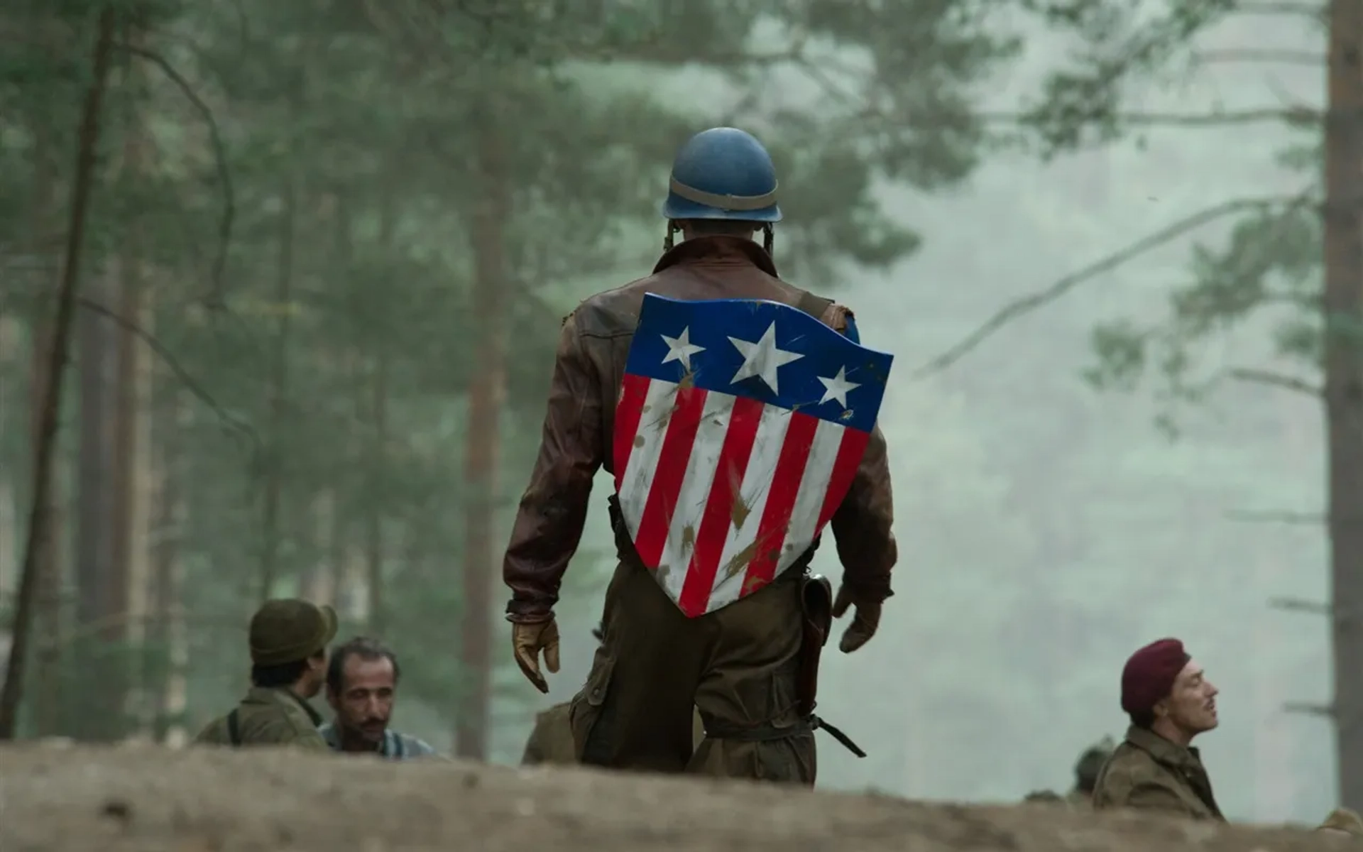 Kenneth Choi, Chris Evans, JJ Feild, and Bruno Ricci in Captain America: The First Avenger (2011)