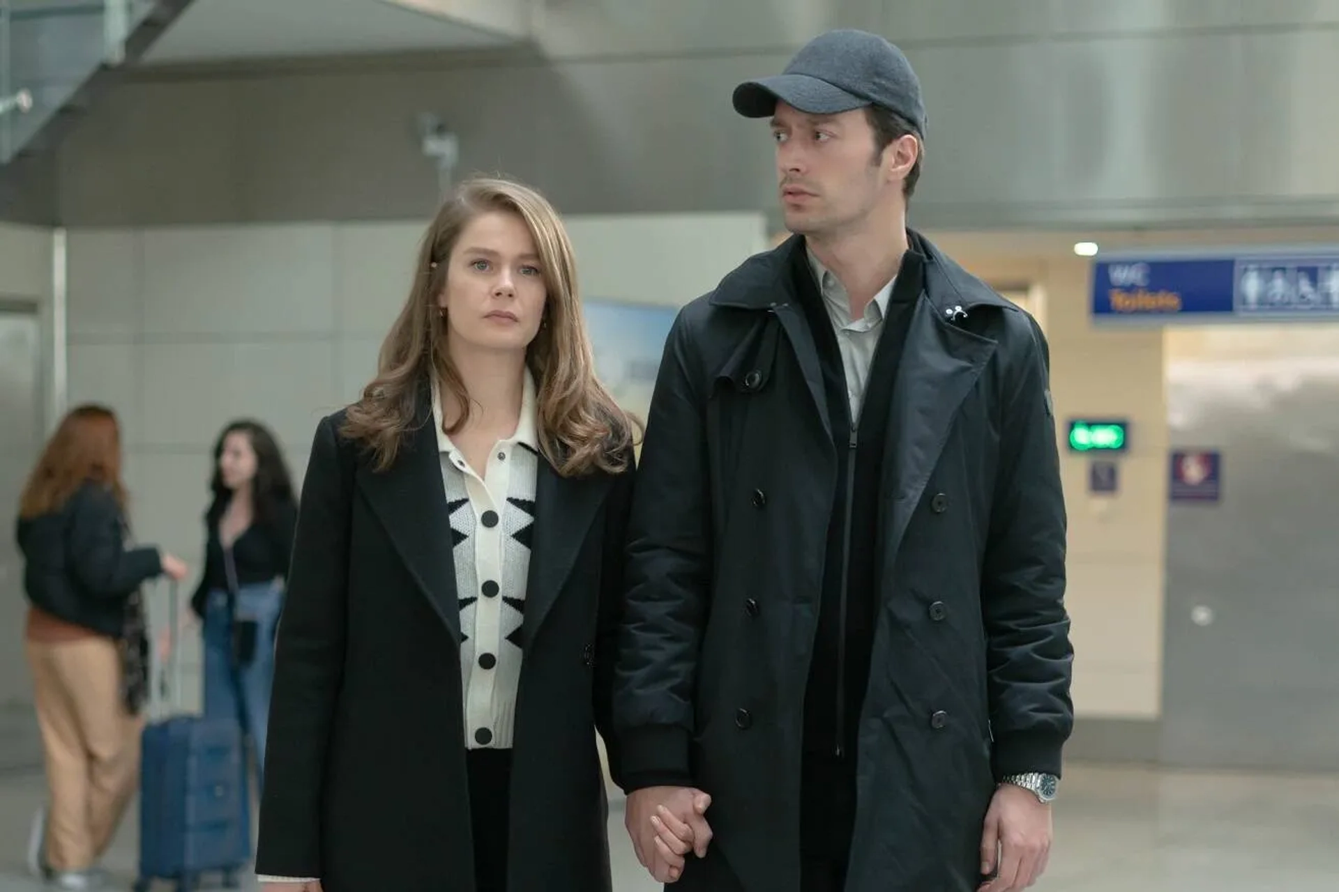 Feyyaz Serifoglu and Burcu Biricik in Chrysalis (2021)