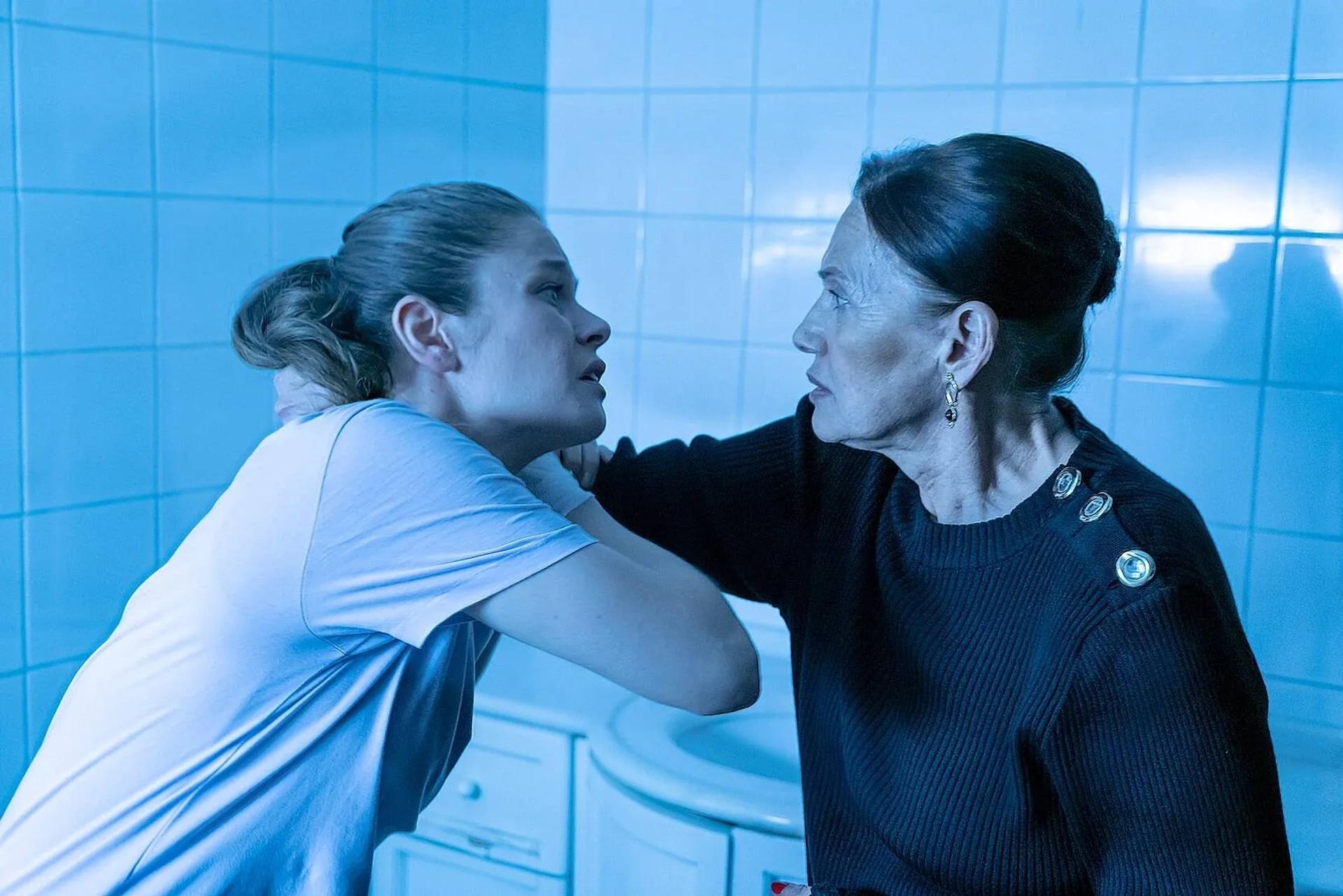 Nur Sürer and Burcu Biricik in Chrysalis (2021)