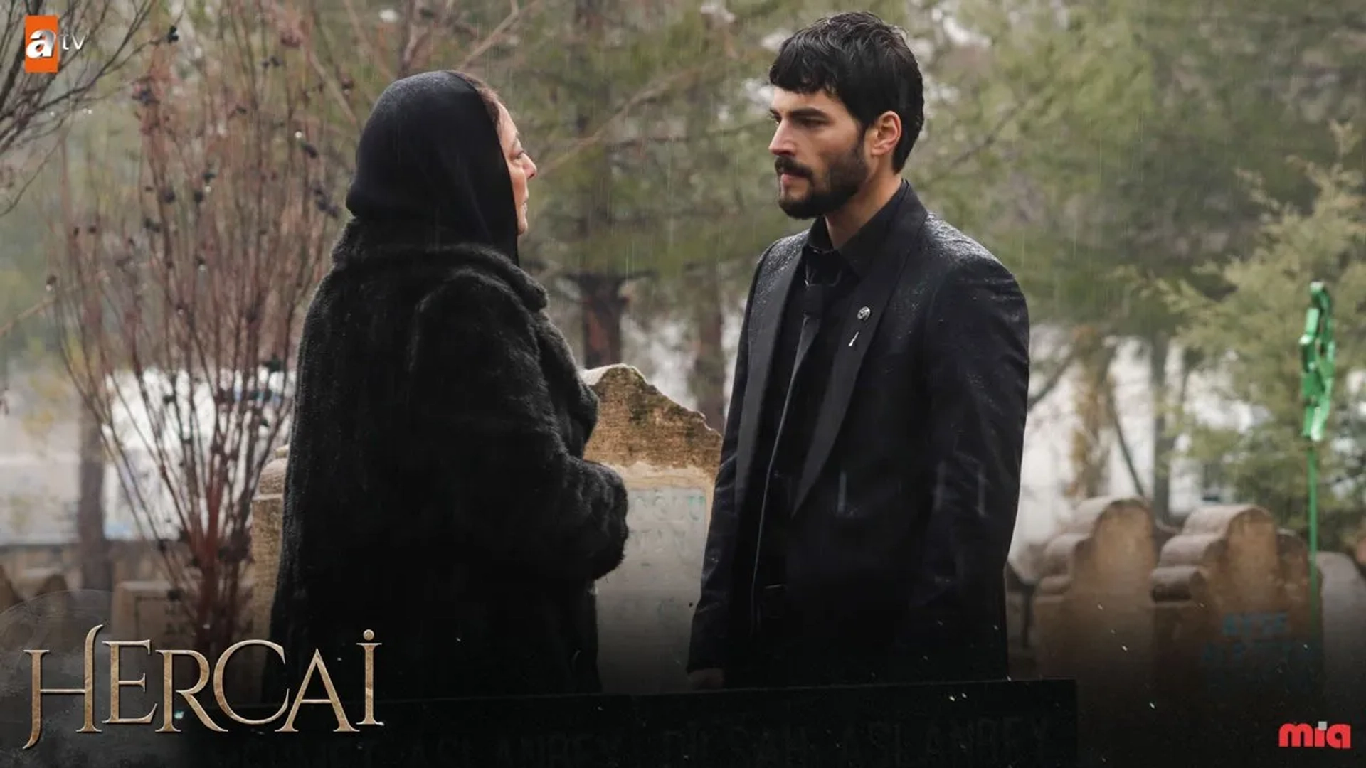 Ayda Aksel and Akin Akinözü in Hercai (2019)