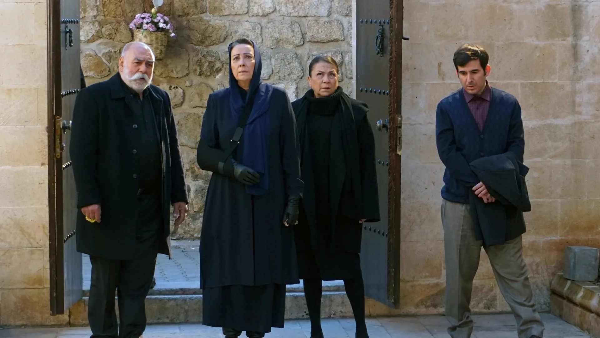 Macit Sonkan, Ayda Aksel, Günes Hayat, and Elvan Demirez in Hercai: 66.Bölüm (2021)