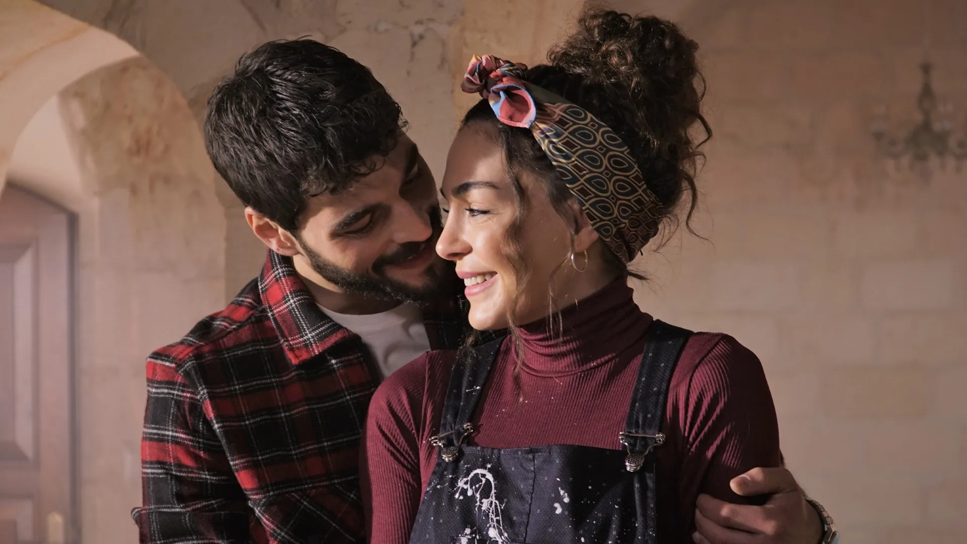 Akin Akinözü and Ebru Sahin in Hercai: 59.Bölüm (2021)