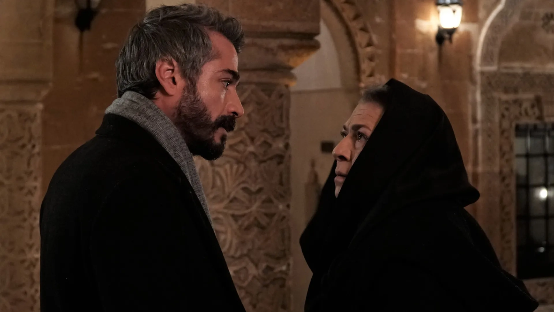 Günes Hayat and Cahit Gök in Hercai: 56.Bölüm (2021)