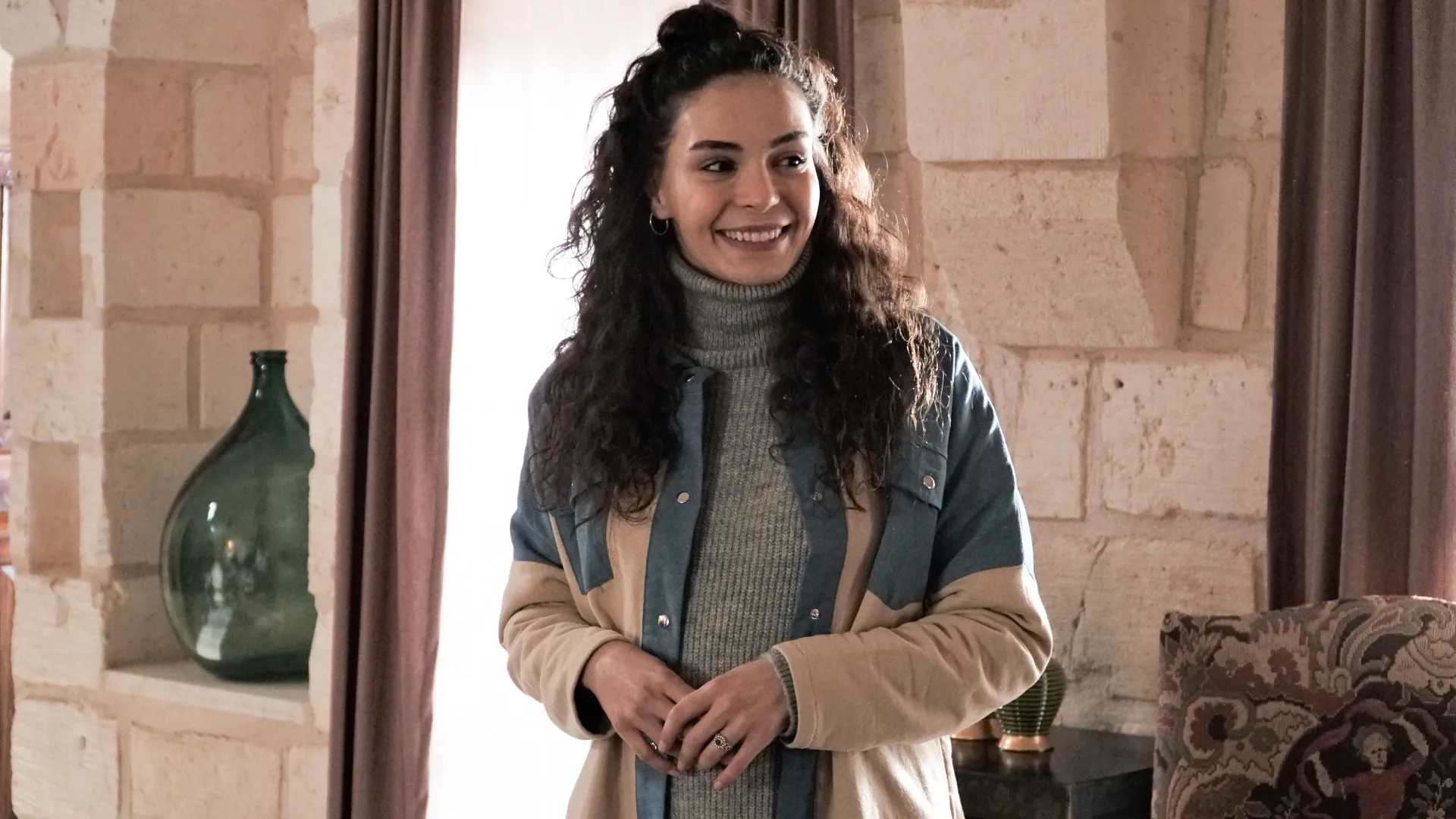 Ebru Sahin in Hercai: 56.Bölüm (2021)