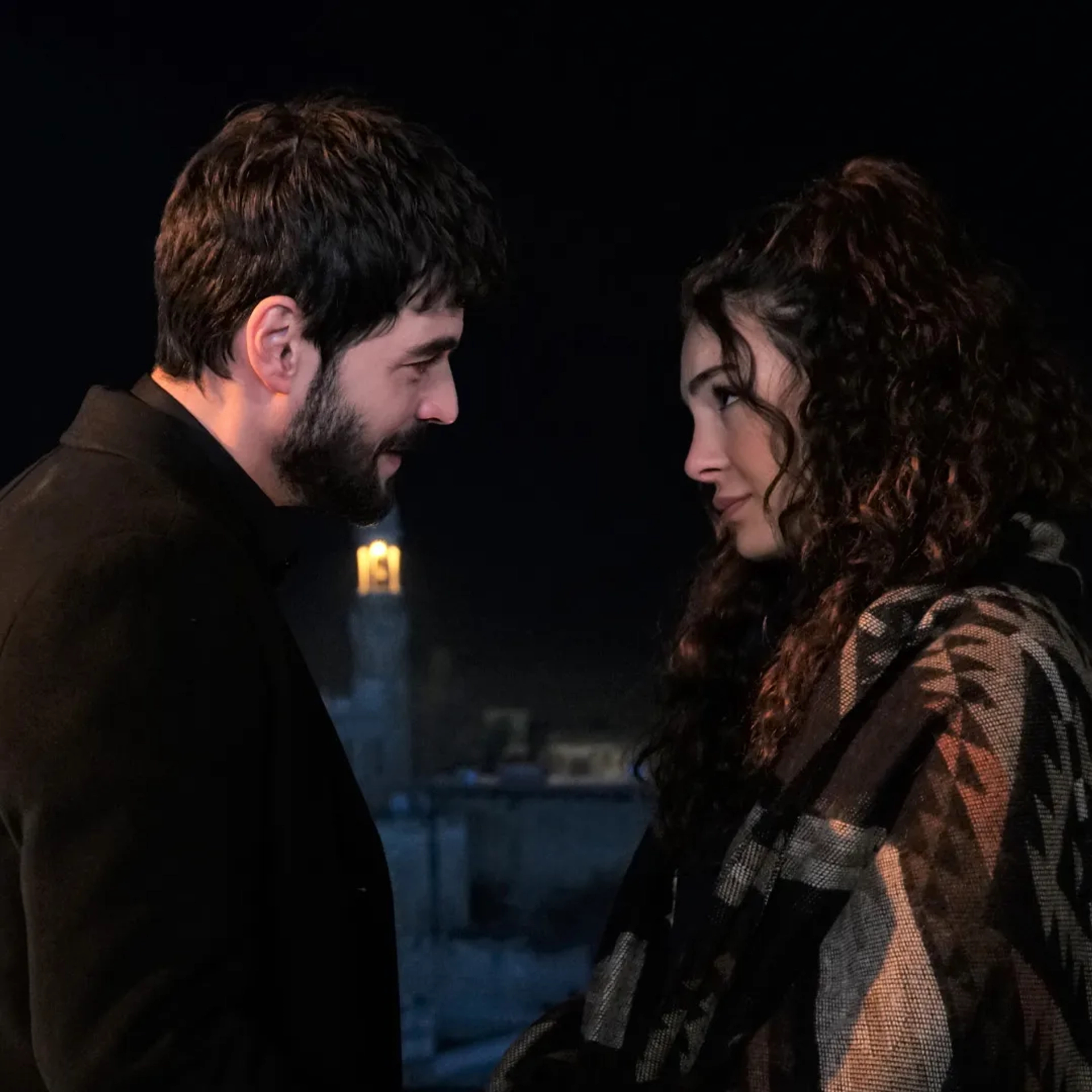 Akin Akinözü and Ebru Sahin in Hercai: 57.Bölüm (2021)