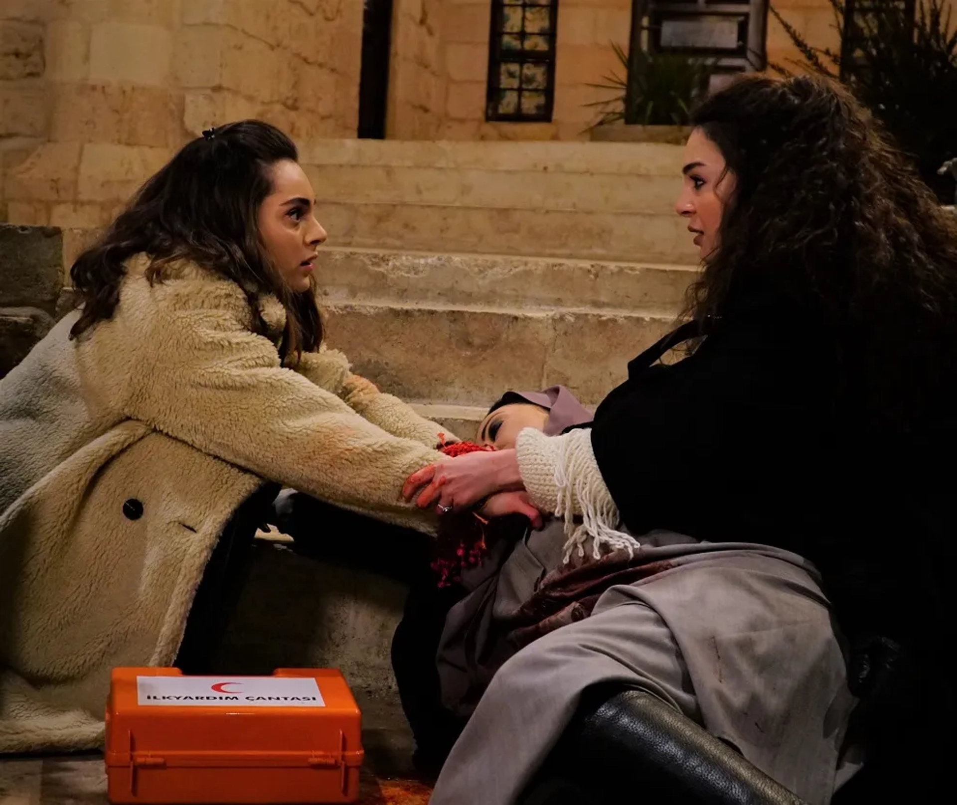 Ebru Sahin and Sera Kutlubey in Hercai: 58.Bölüm (2021)