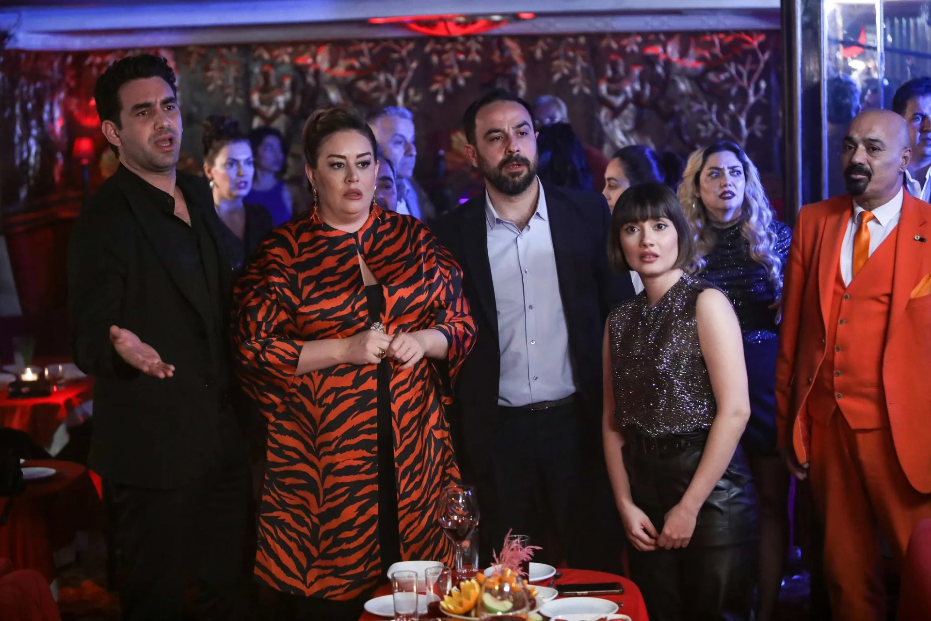 Bahtiyar Memili, Melisa Dogu, Sevda Erginci, and Serkan Rutkay Ayiköz in Forbidden Apple: Episode #6.17 (2023)