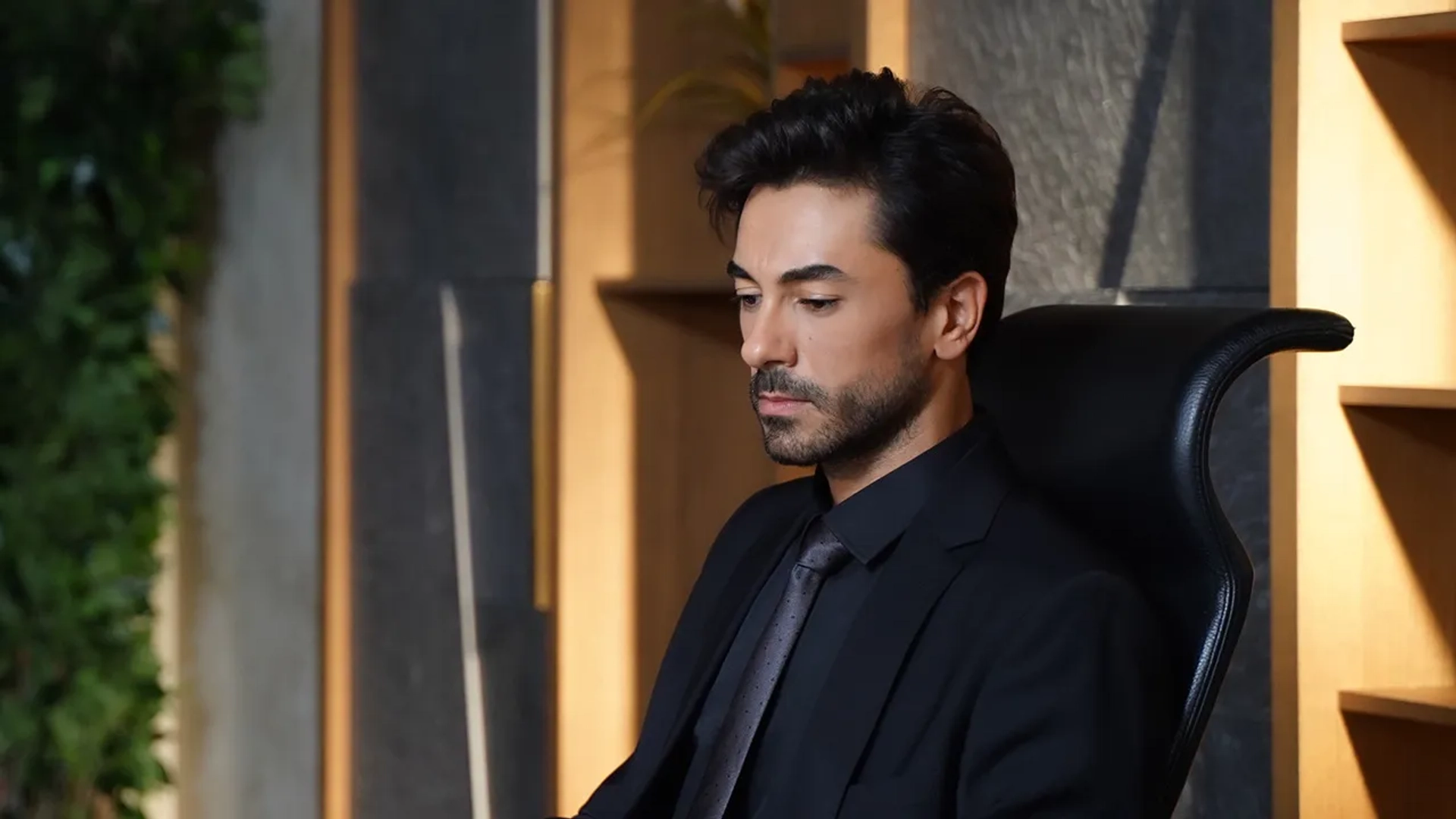 Gökhan Alkan in Forbidden Apple: Episode #4.6 (2020)