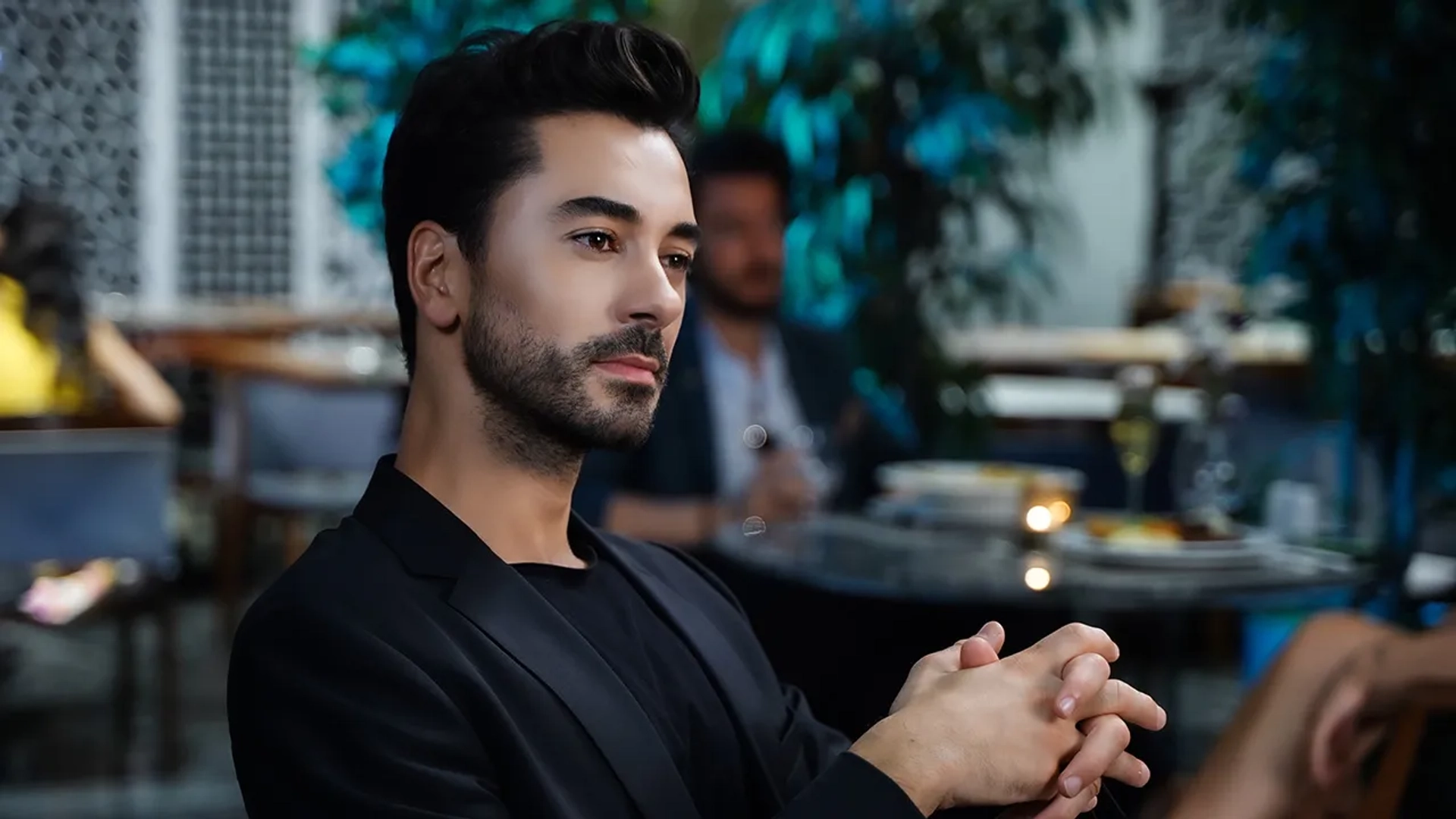 Gökhan Alkan in Forbidden Apple: Episode #4.5 (2020)