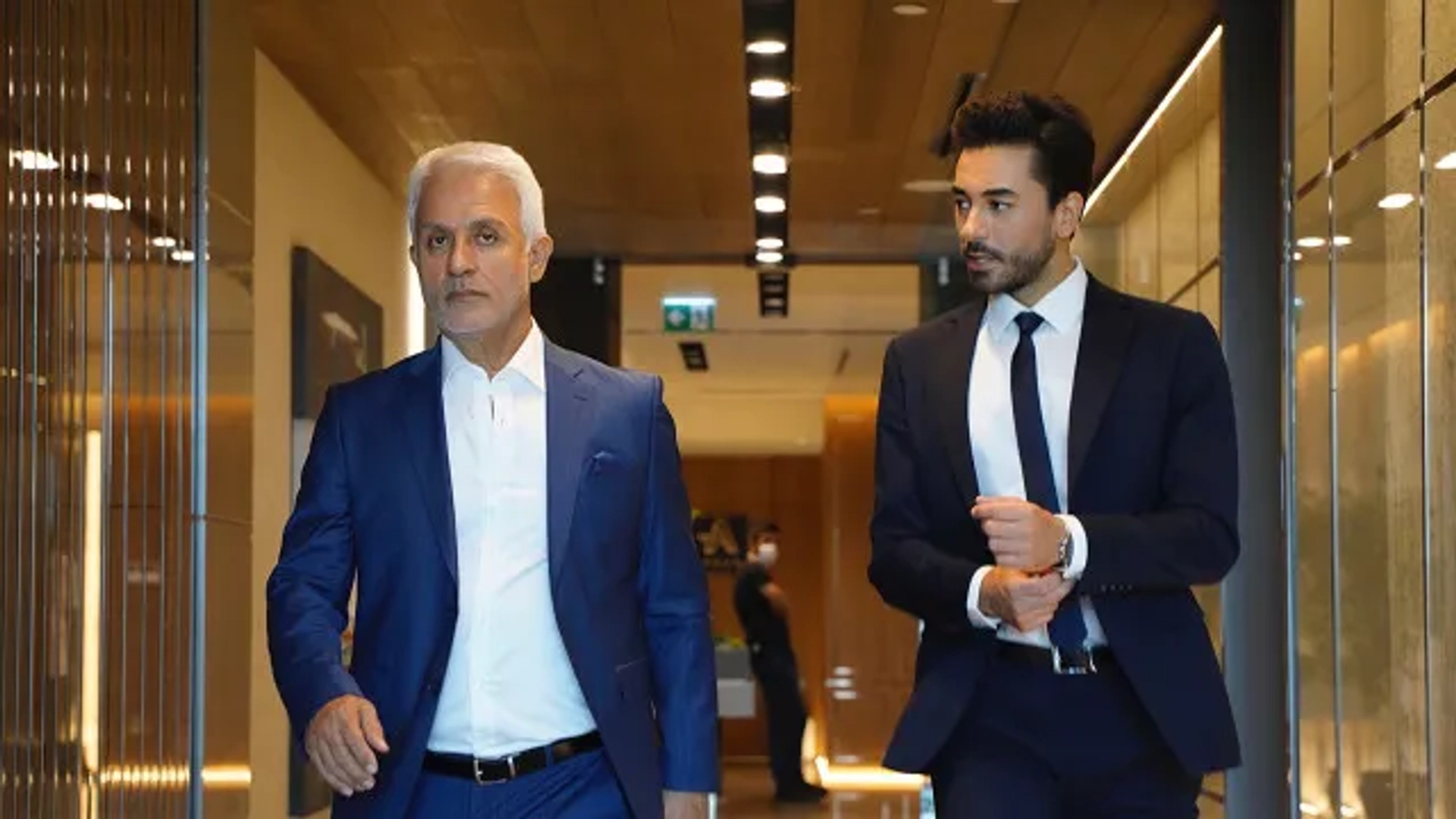 Talat Bulut and Gökhan Alkan in Forbidden Apple: 75. Bölüm (2020)