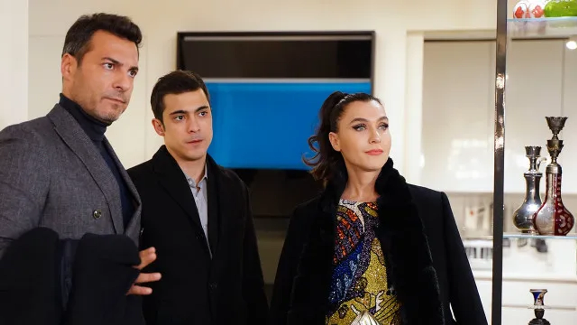 Sevval Sam, Baris Kilic, and Dogac Yildiz in Forbidden Apple: Episode #3.18 (2020)