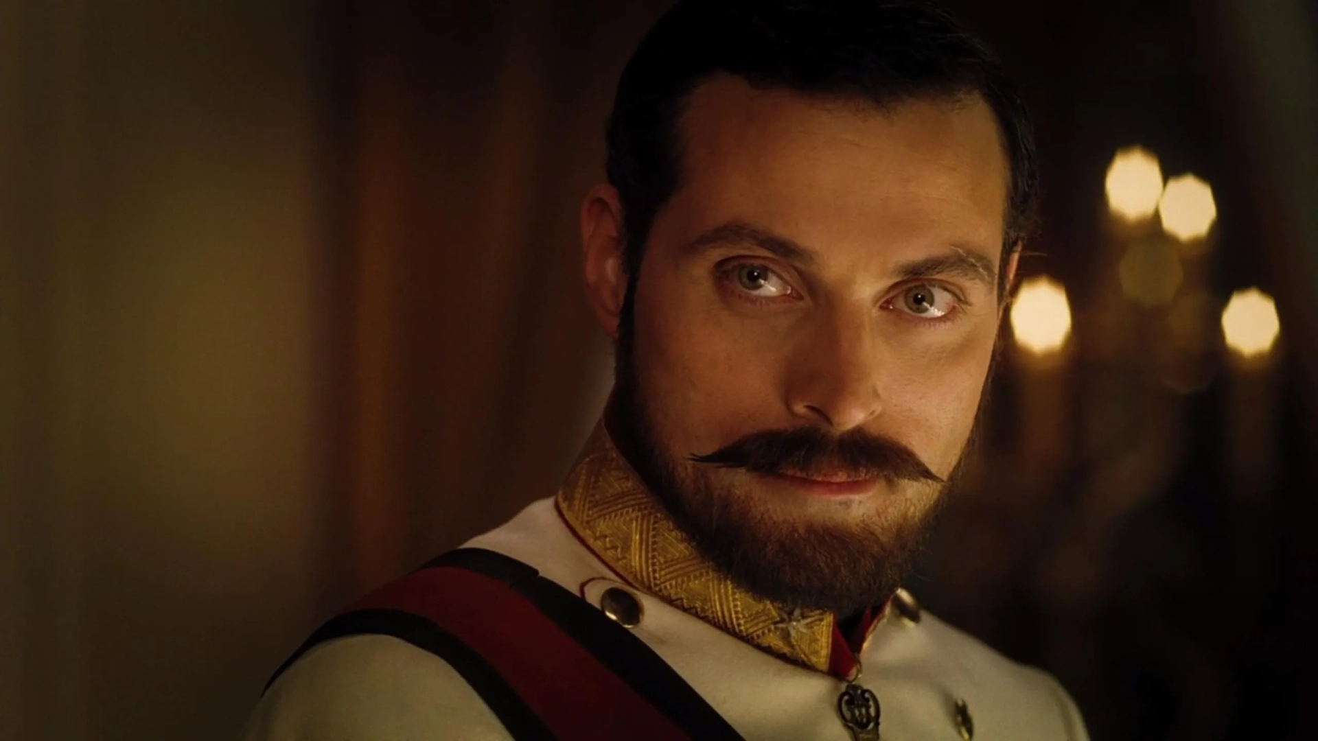 Rufus Sewell in The Illusionist (2006)