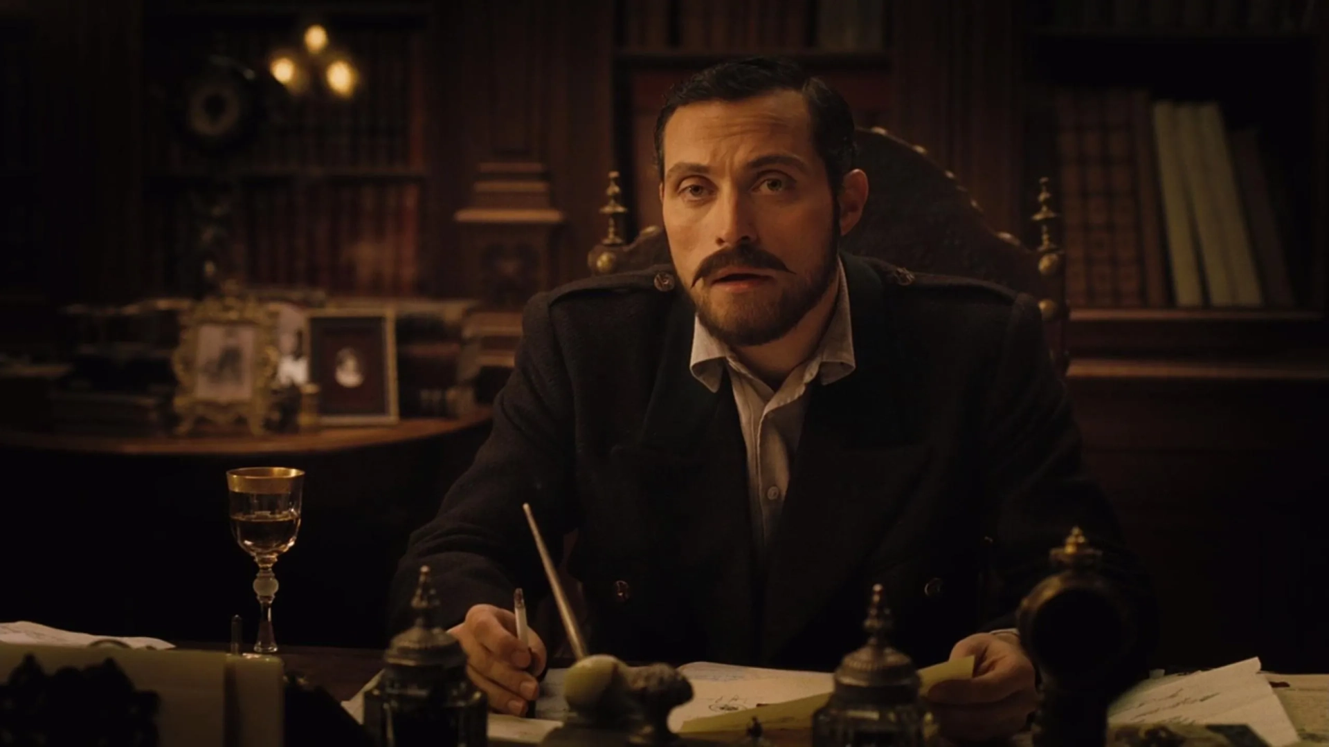 Rufus Sewell in The Illusionist (2006)