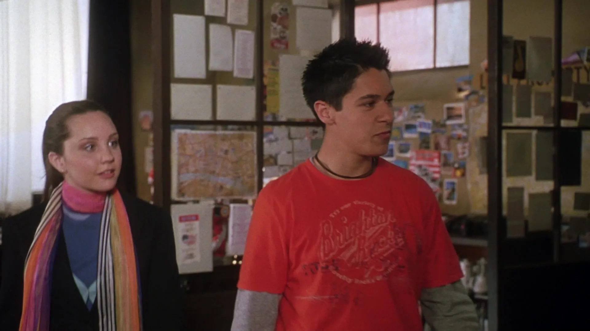 Amanda Bynes and Oliver James in What a Girl Wants (2003)