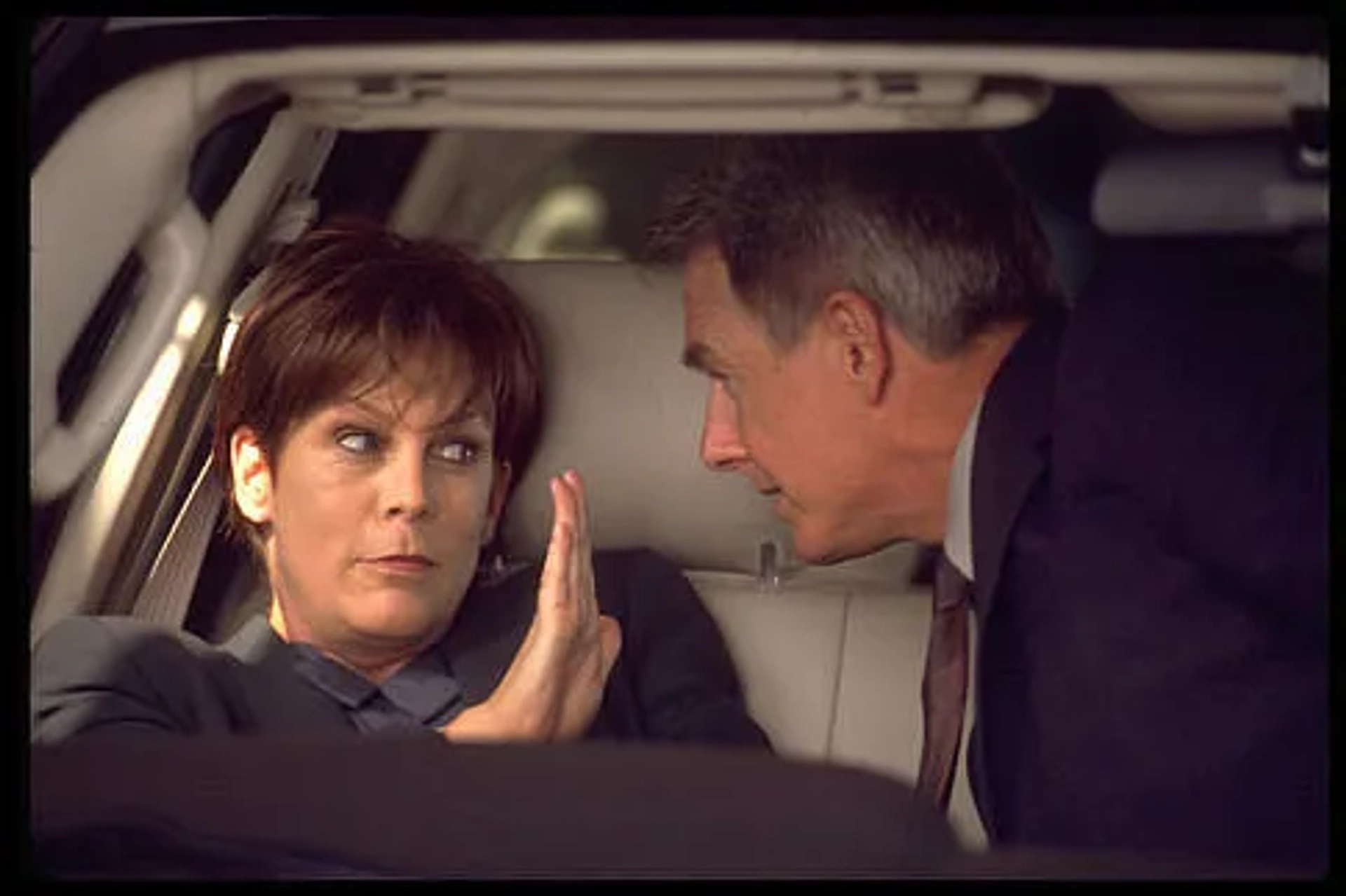 Jamie Lee Curtis and Mark Harmon in Freaky Friday (2003)