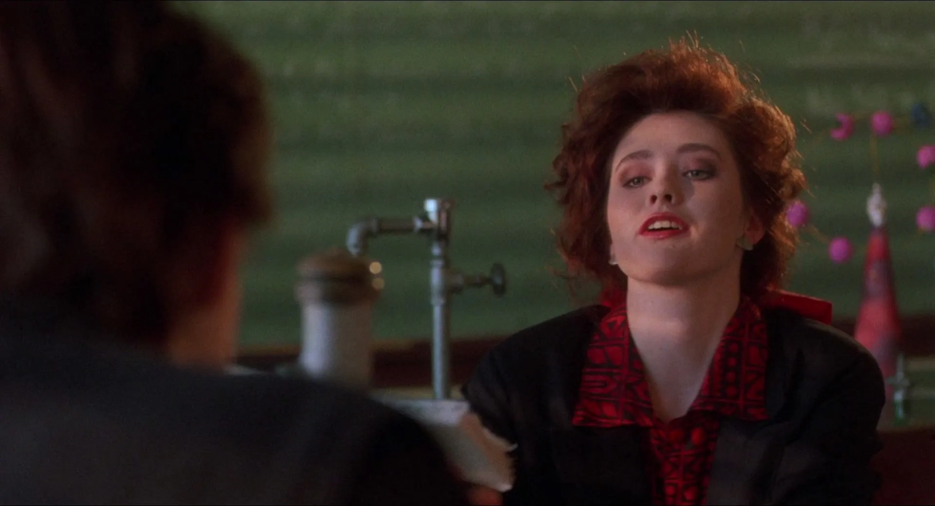 Christian Slater and Shannen Doherty in Heathers (1988)