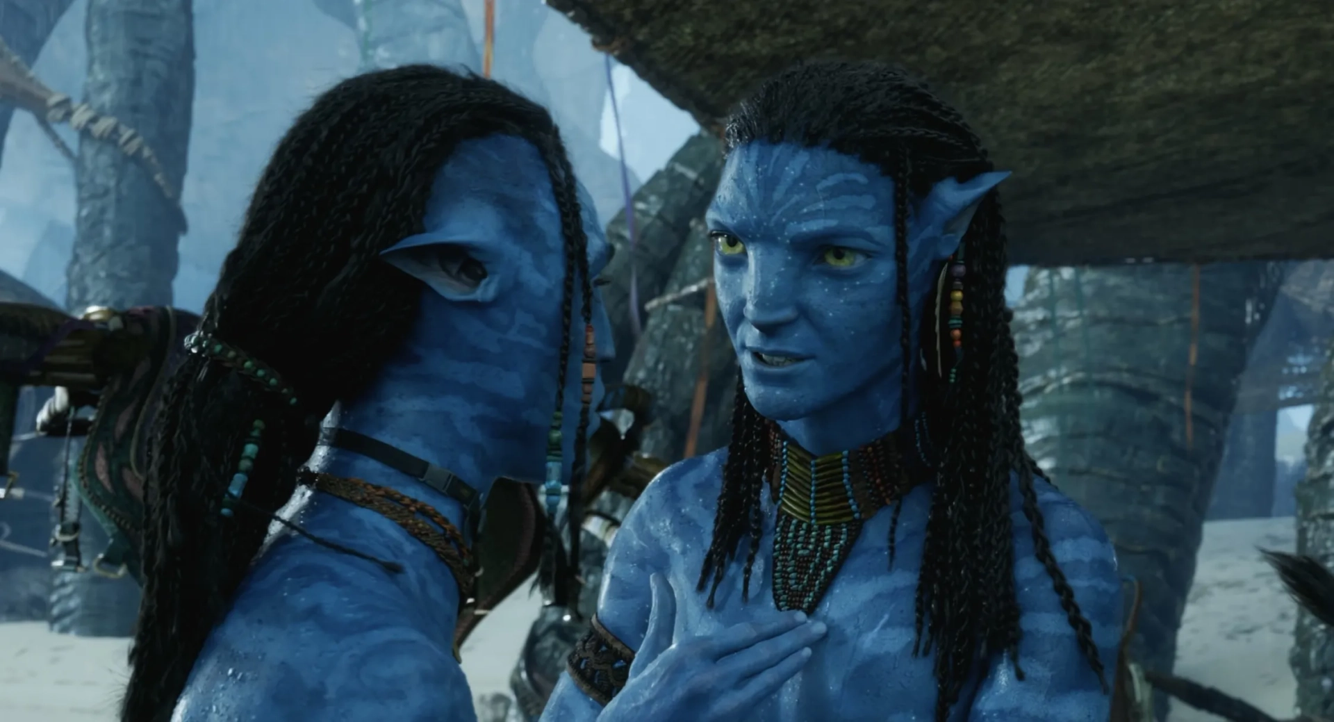 Britain Dalton and Jamie Flatters in Avatar: The Way of Water (2022)