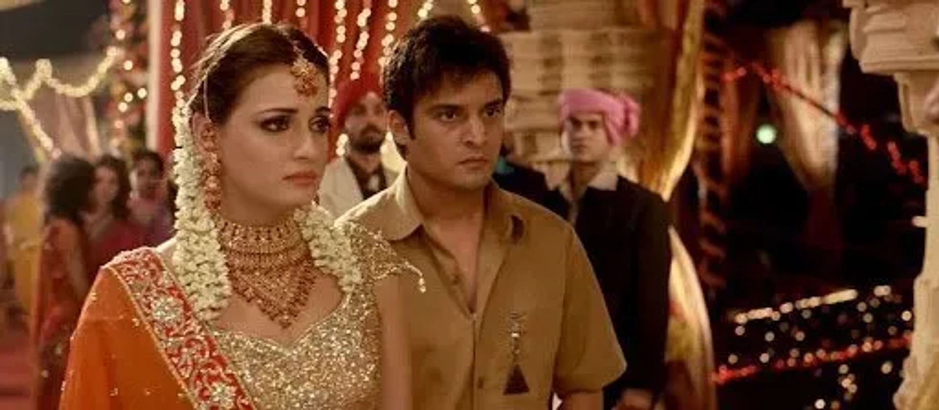 Dia Mirza in Carry On, Munna Bhai (2006)