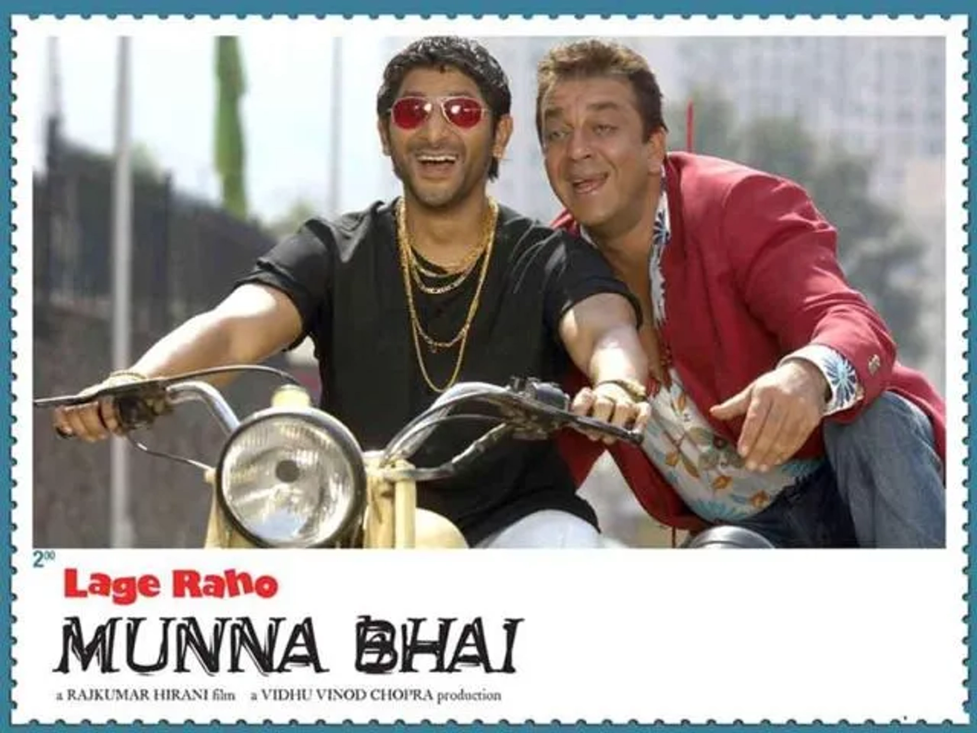 Sanjay Dutt and Arshad Warsi in Carry On, Munna Bhai (2006)