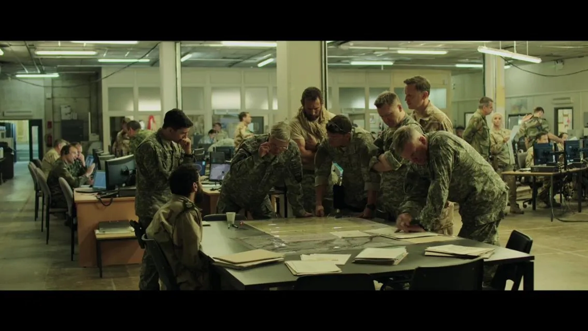 Brad Pitt, Anthony Michael Hall, Anthony Hayes, Ben Peel, Rufus Wright, Josh Stewart, John Magaro, and Aymen Hamdouchi in War Machine (2017)