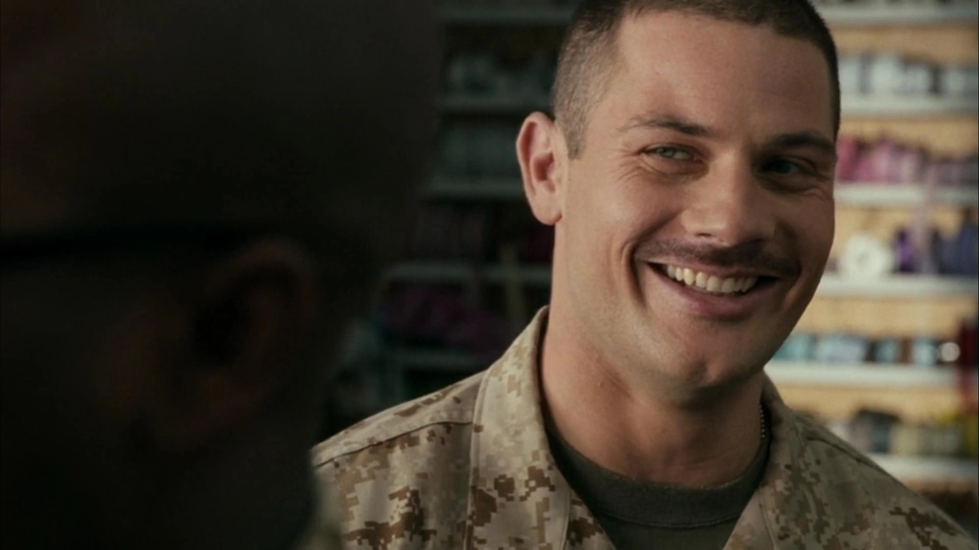 Gino Anthony Pesi in Battle Los Angeles (2011)