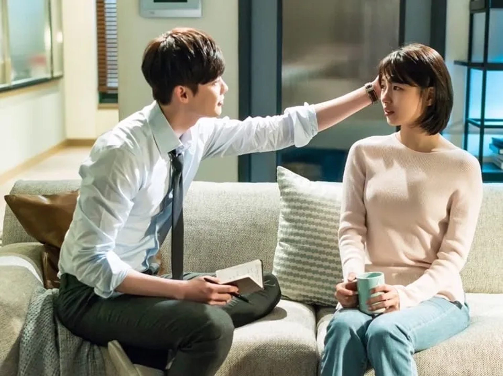 Lee Jong-Suk and Bae Suzy in While You Were Sleeping (2017)