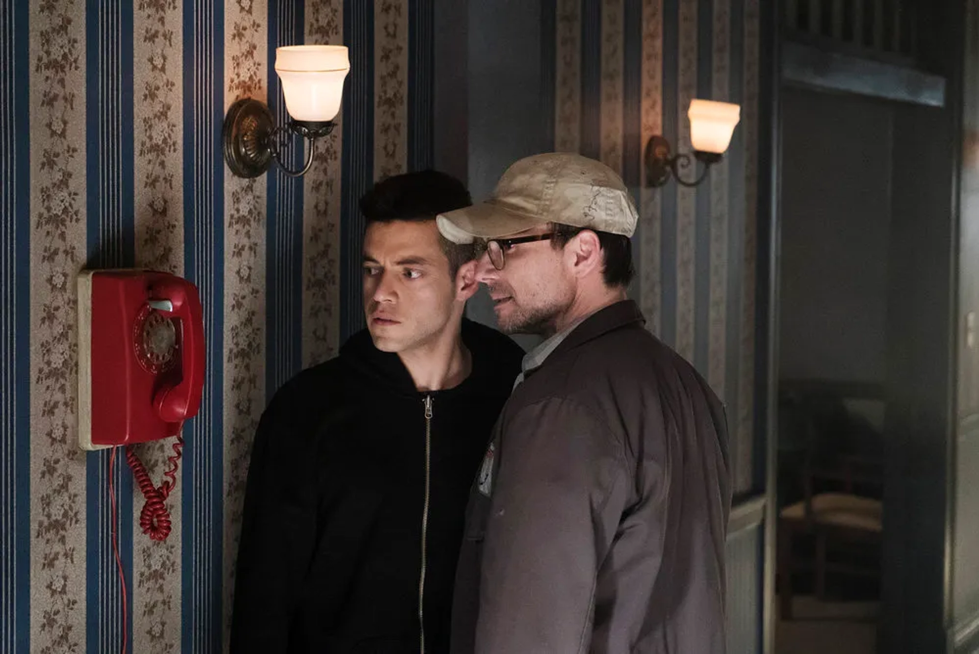 Christian Slater and Rami Malek in Mr. Robot (2015)