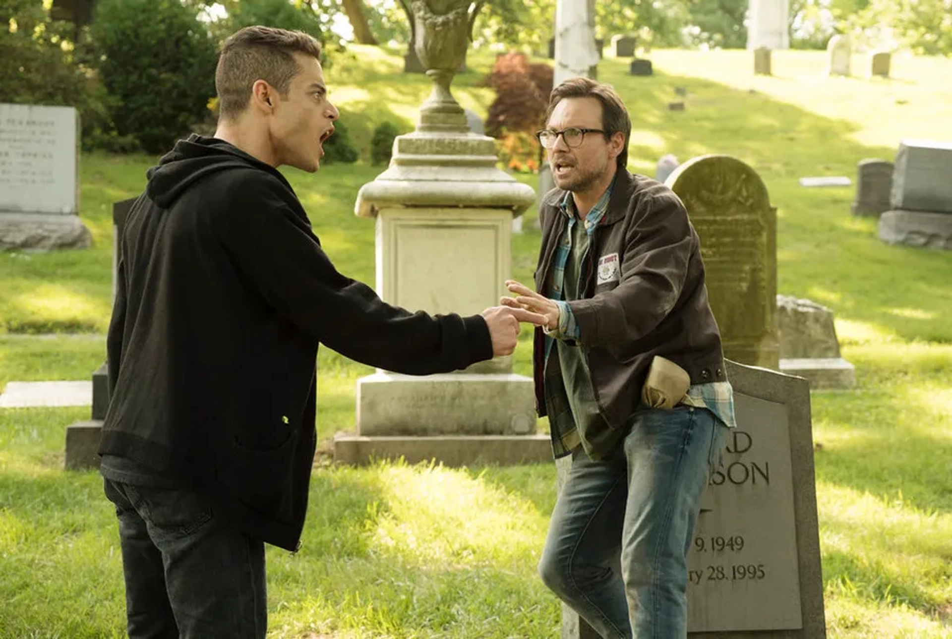 Christian Slater and Rami Malek in Mr. Robot (2015)