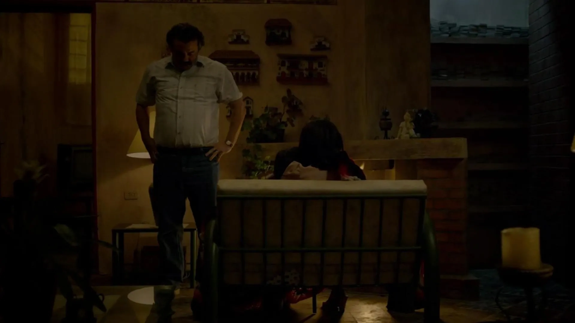 Wagner Moura and Paulina Gaitan in Narcos (2015)