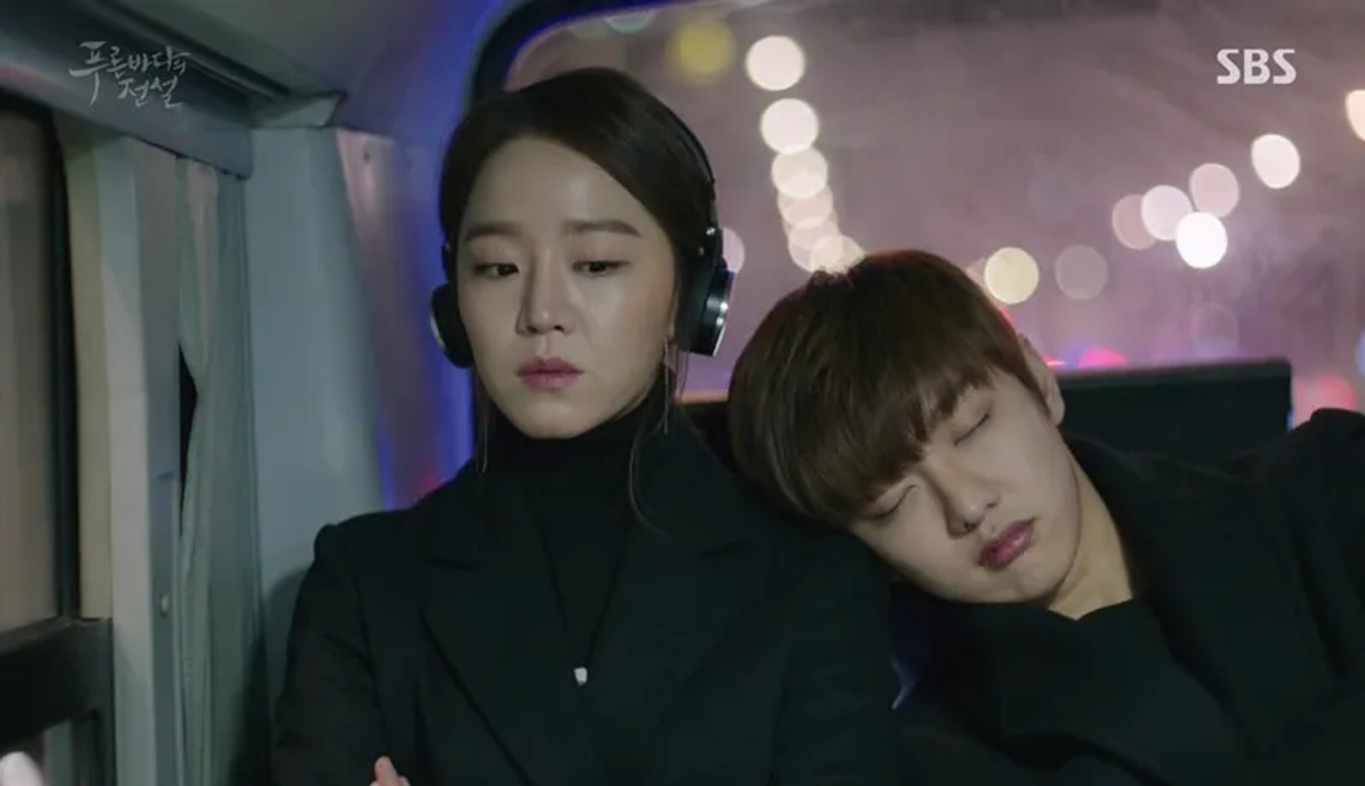 Shin Won-ho and Shin Hye-sun in Legend of the Blue Sea (2016)