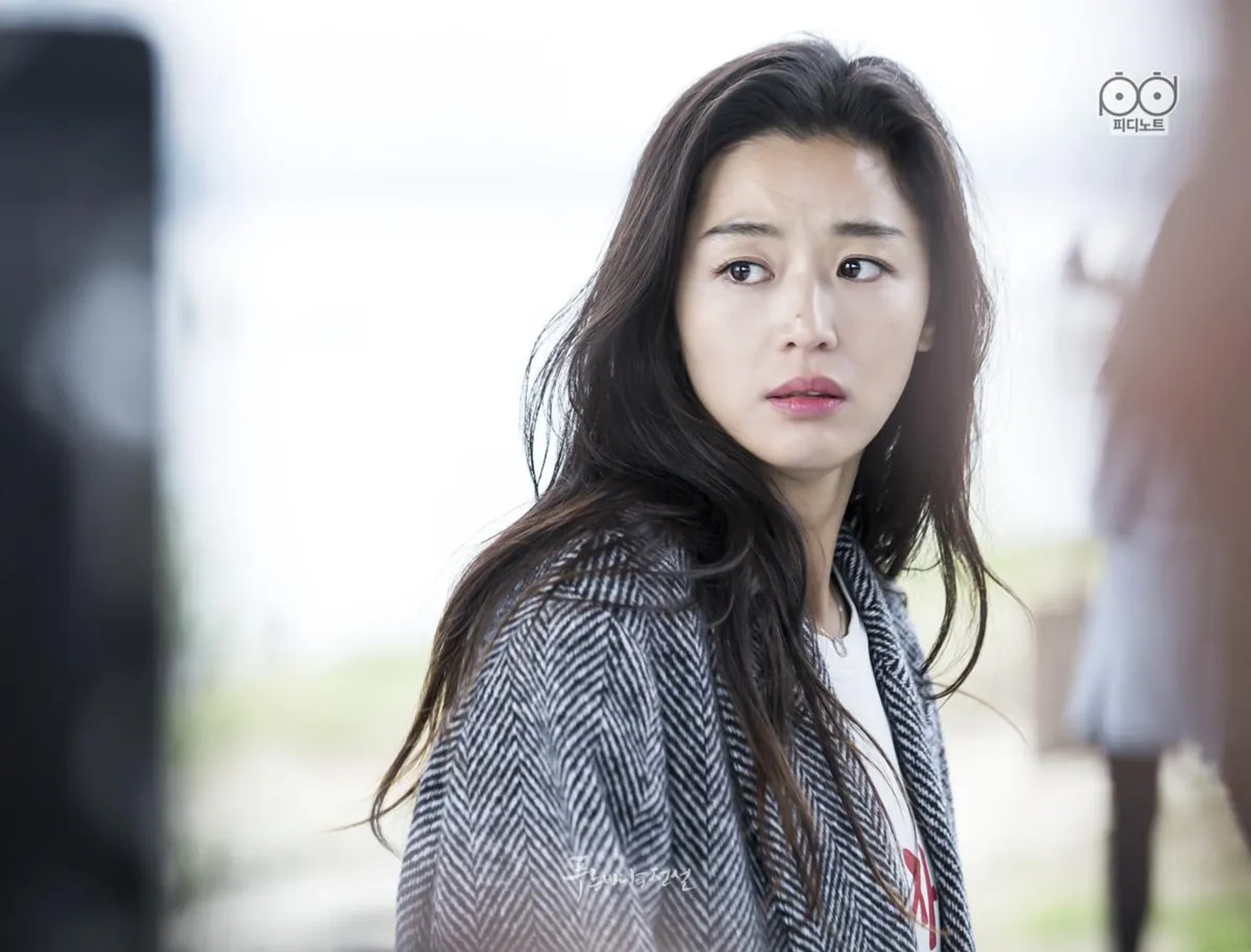 Jun Ji-hyun in Legend of the Blue Sea (2016)