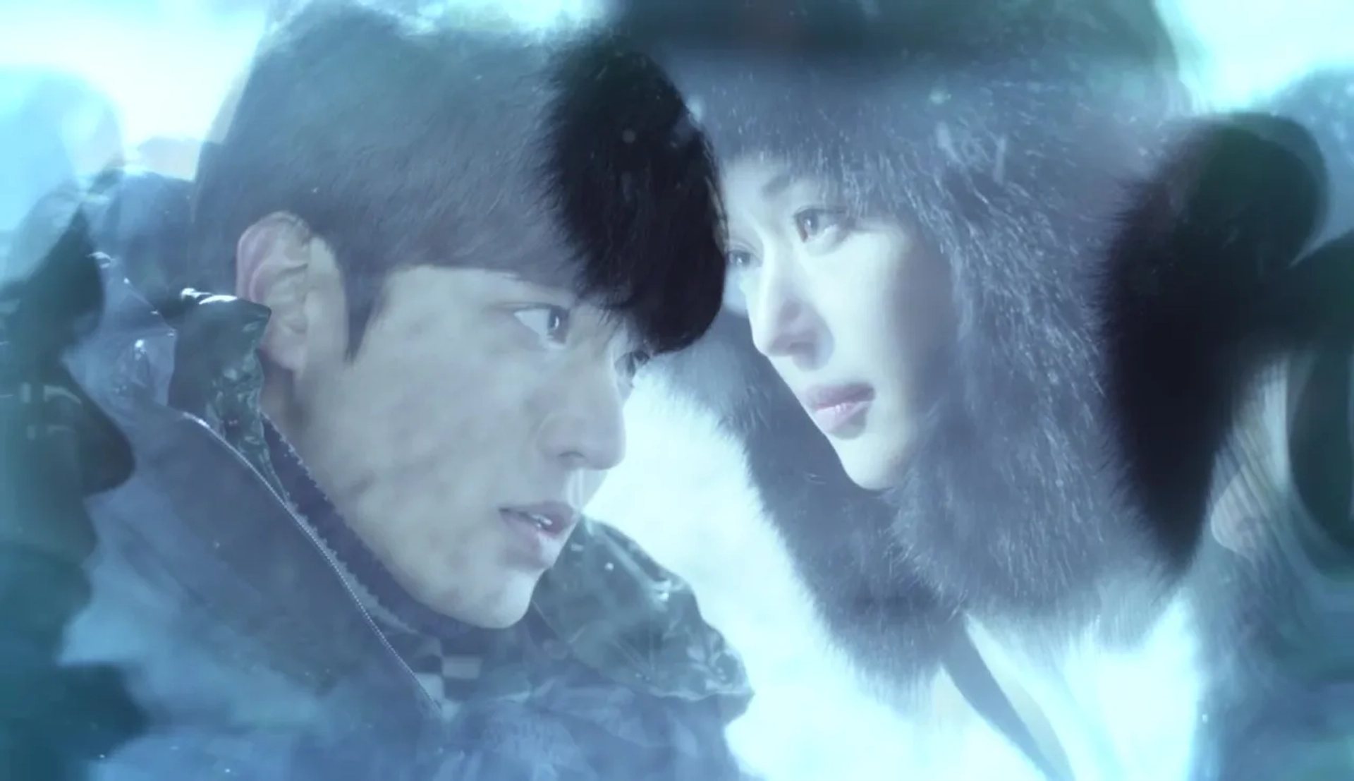 Jun Ji-hyun and Lee Min-ho in Legend of the Blue Sea (2016)